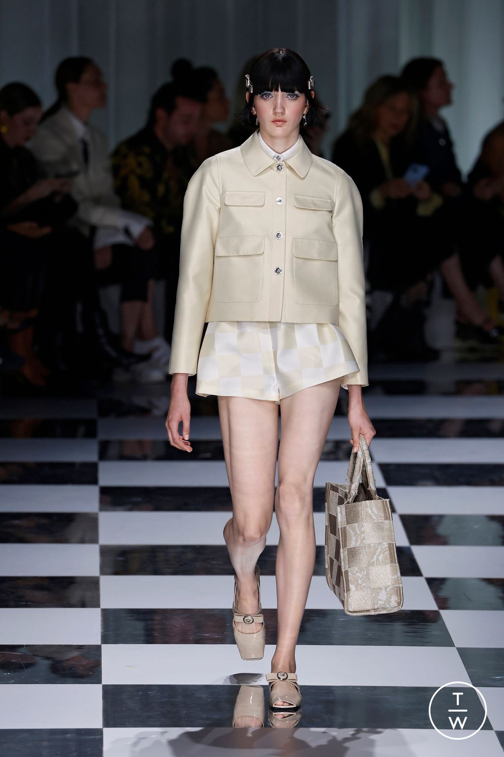 Fashion Week Milan Spring/Summer 2024 look 4 de la collection Versace womenswear