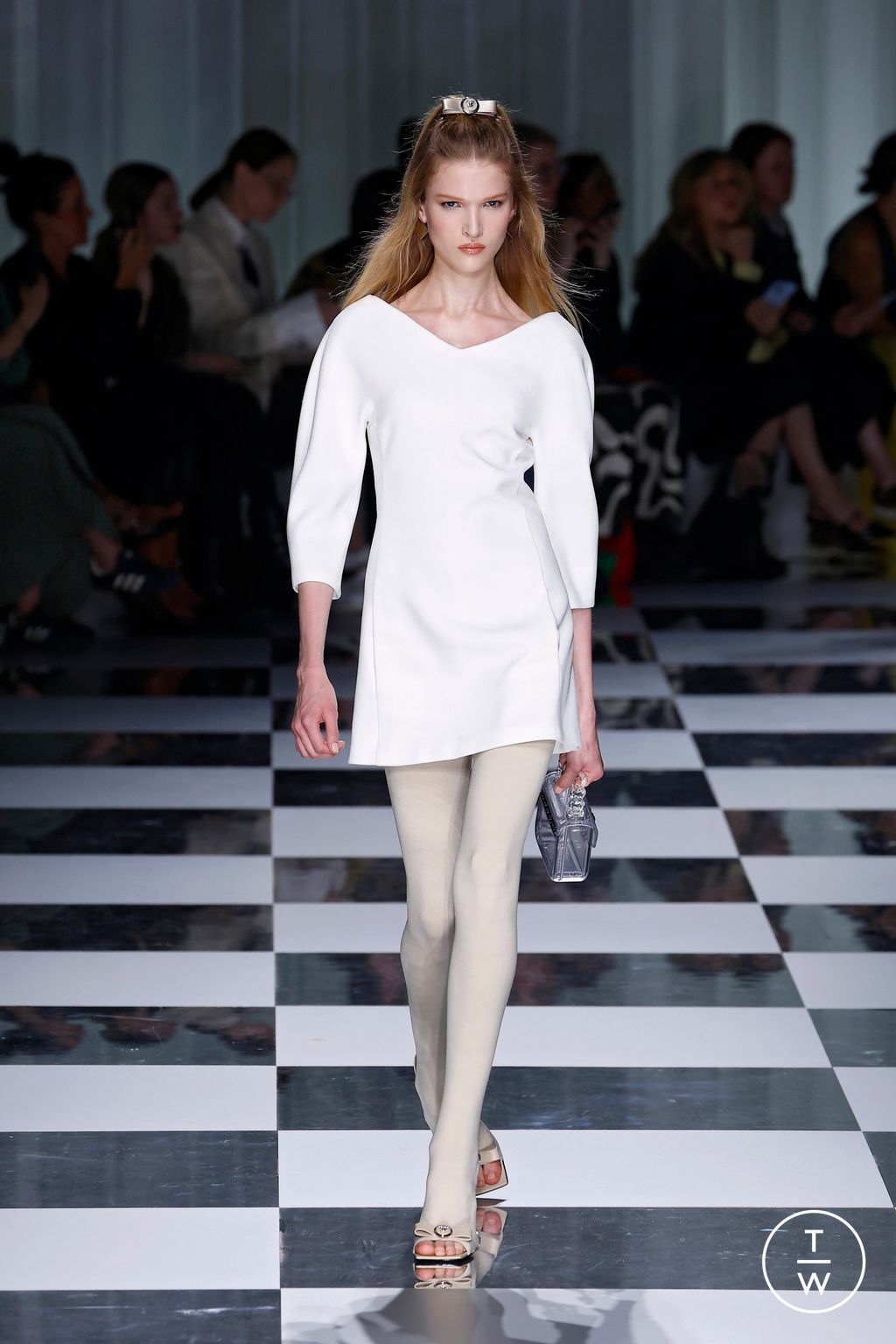 Fashion Week Milan Spring/Summer 2024 look 10 de la collection Versace womenswear