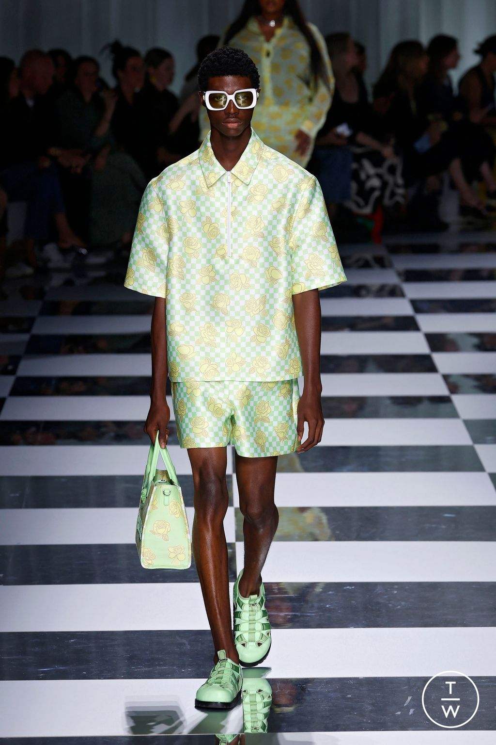 Fashion Week Milan Spring/Summer 2024 look 55 from the Versace collection womenswear