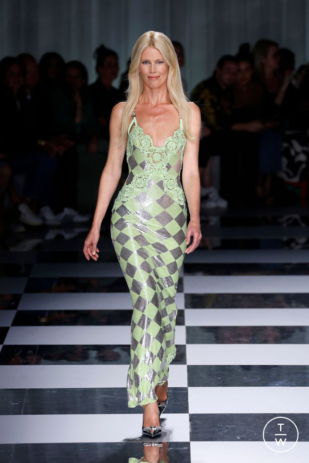 Fashion Week Milan Spring/Summer 2024 look 77 from the Versace collection womenswear