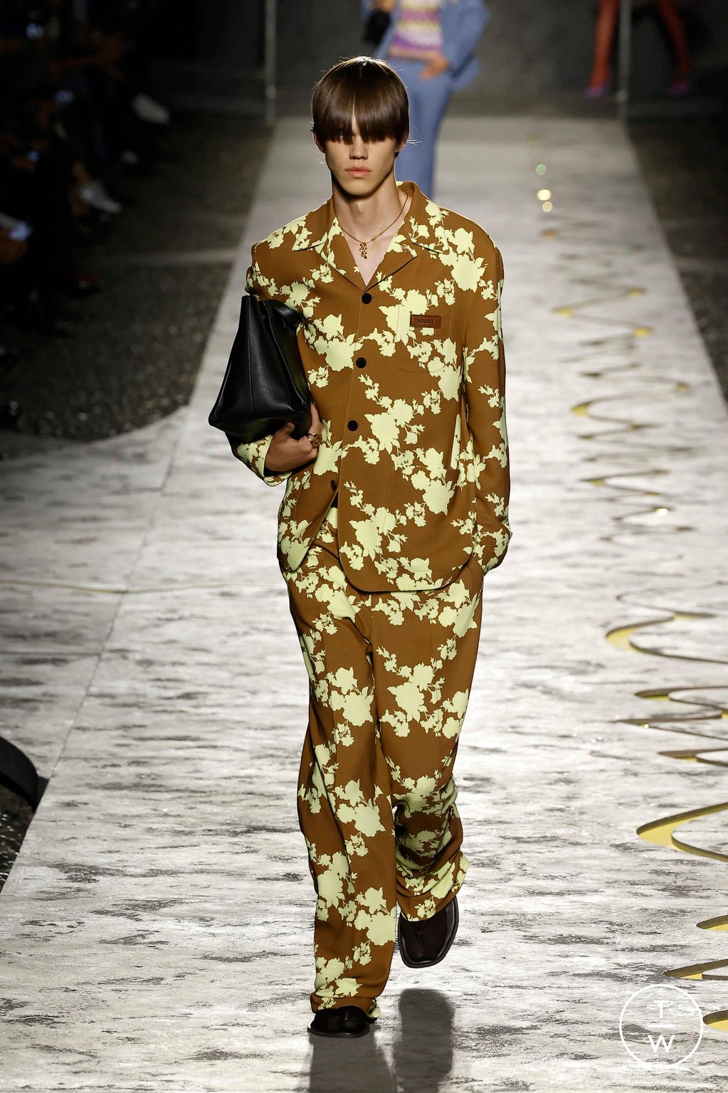 Fashion Week Milan Spring/Summer 2025 look 8 from the Versace collection womenswear