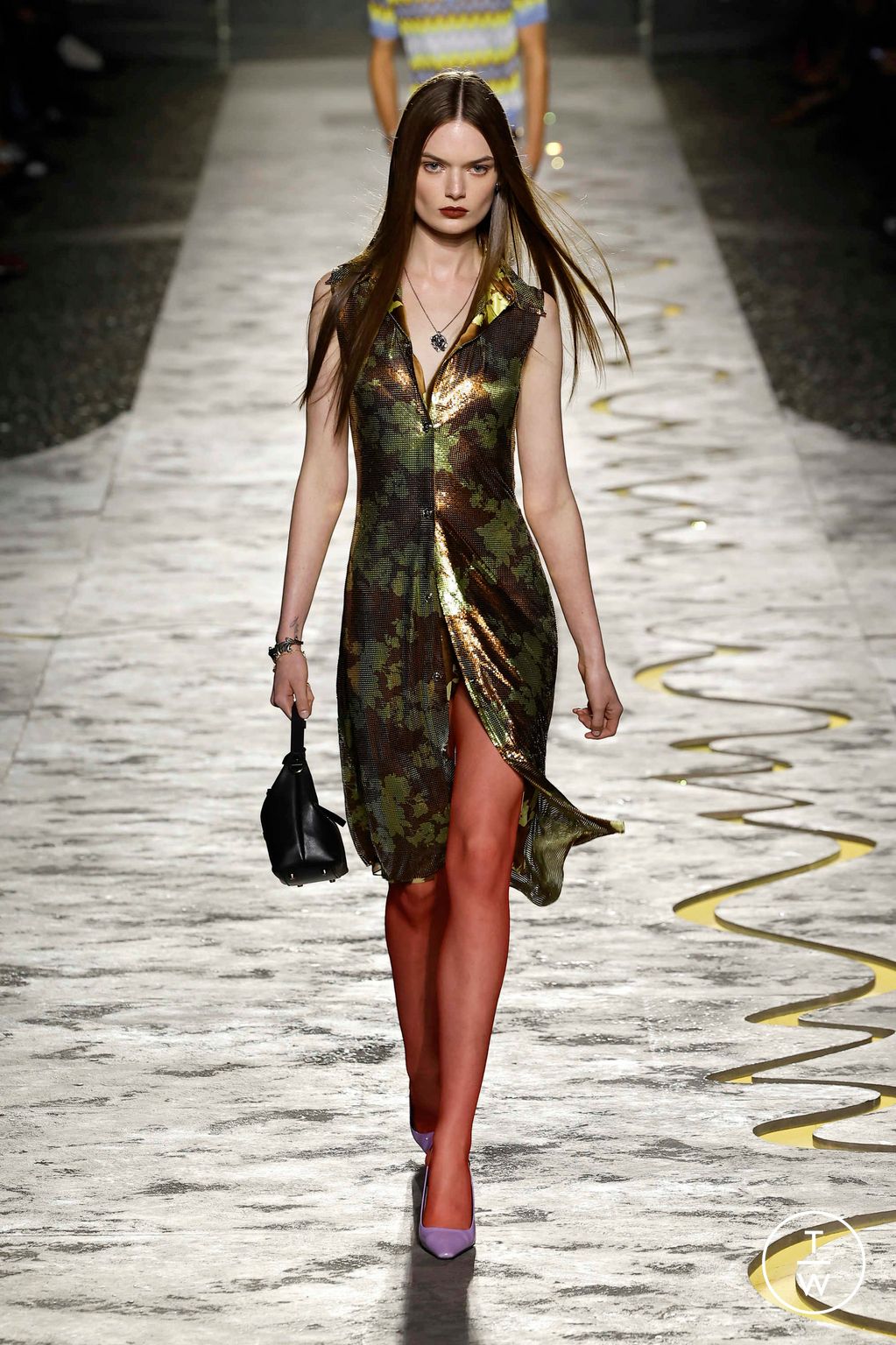 Fashion Week Milan Spring/Summer 2025 look 16 from the Versace collection womenswear