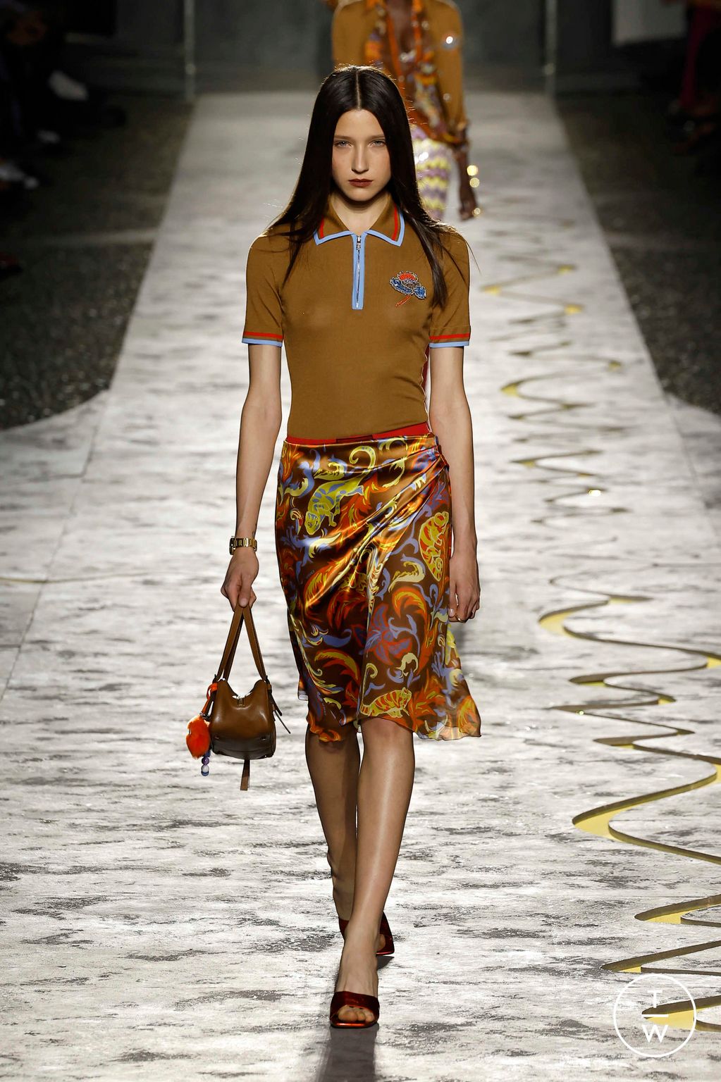 Fashion Week Milan Spring/Summer 2025 look 34 from the Versace collection womenswear