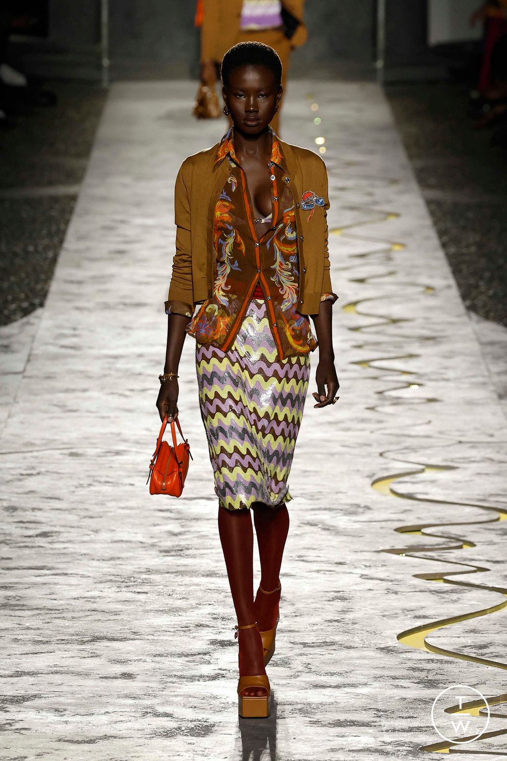 Fashion Week Milan Spring/Summer 2025 look 35 from the Versace collection womenswear