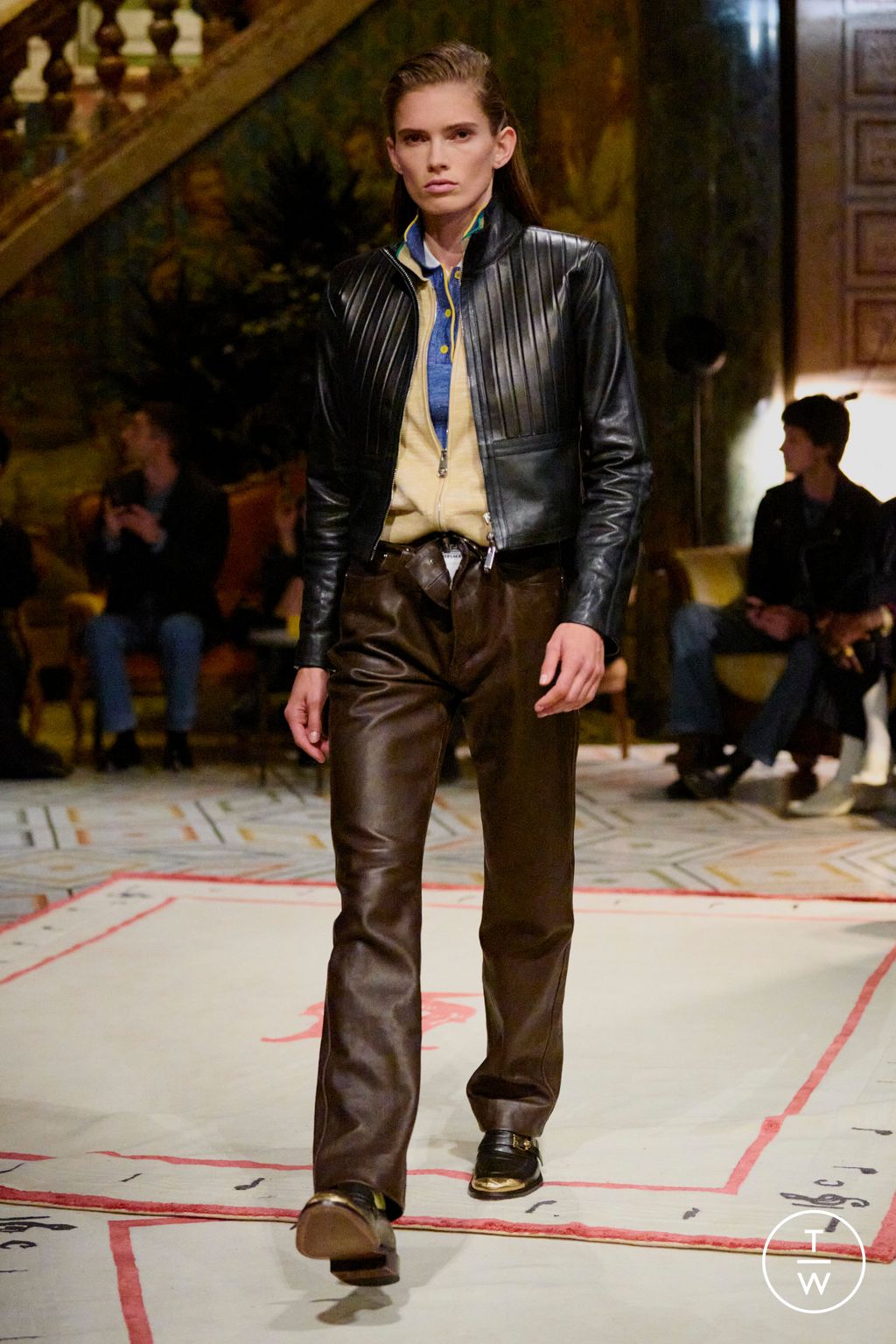 Fashion Week Milan Spring/Summer 2026 look 27 from the Versace collection womenswear