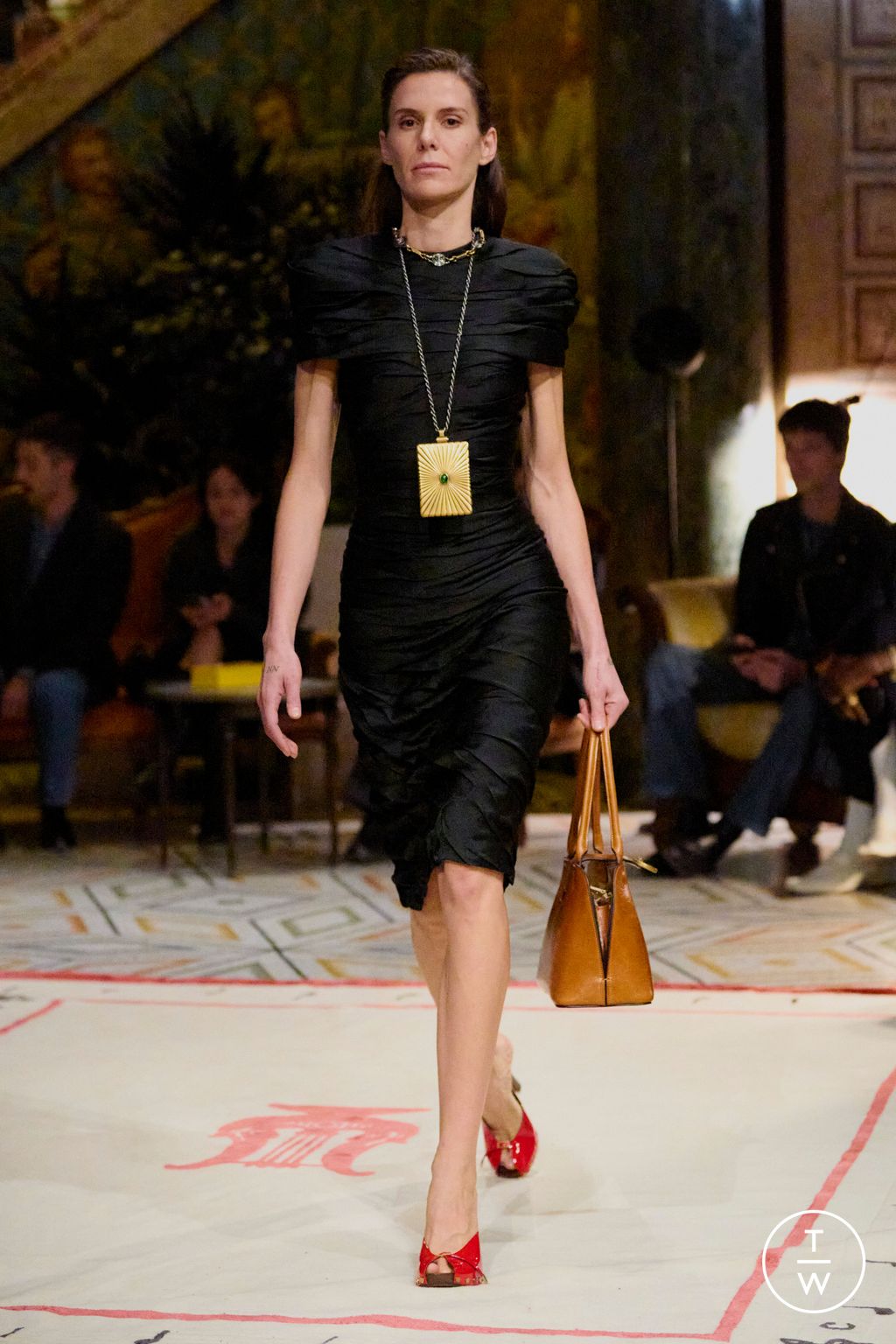 Fashion Week Milan Spring/Summer 2026 look 31 from the Versace collection womenswear