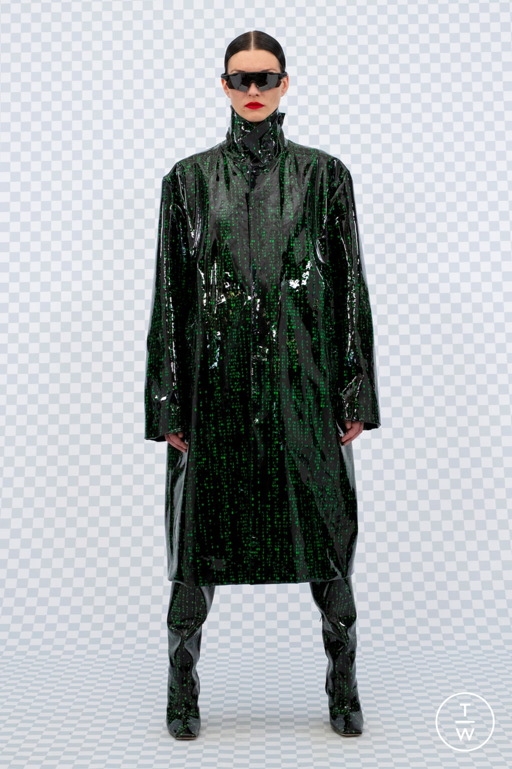 Fashion Week Paris Spring/Summer 2022 look 33 from the VETEMENTS collection womenswear