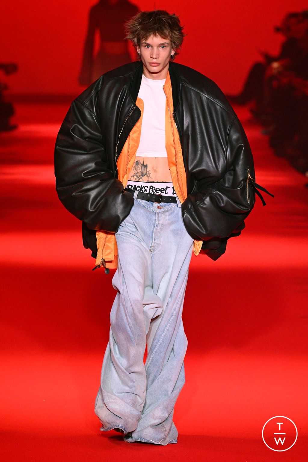 Fashion Week Paris Fall/Winter 2024 look 37 from the VETEMENTS collection womenswear