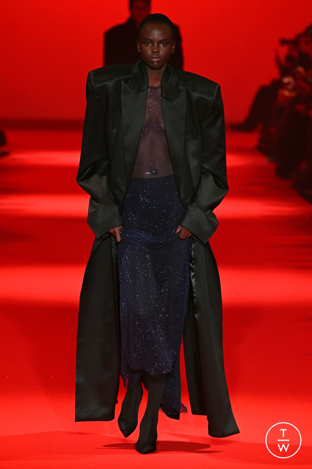 Fashion Week Paris Fall/Winter 2024 look 69 from the VETEMENTS collection womenswear