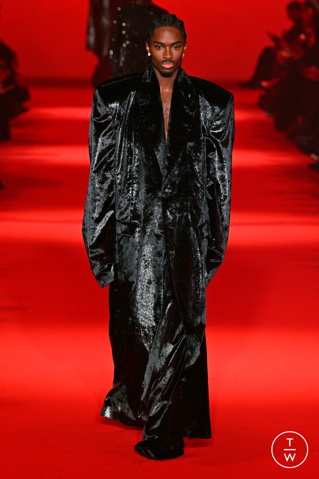 Fashion Week Paris Fall/Winter 2024 look 76 from the VETEMENTS collection 女装