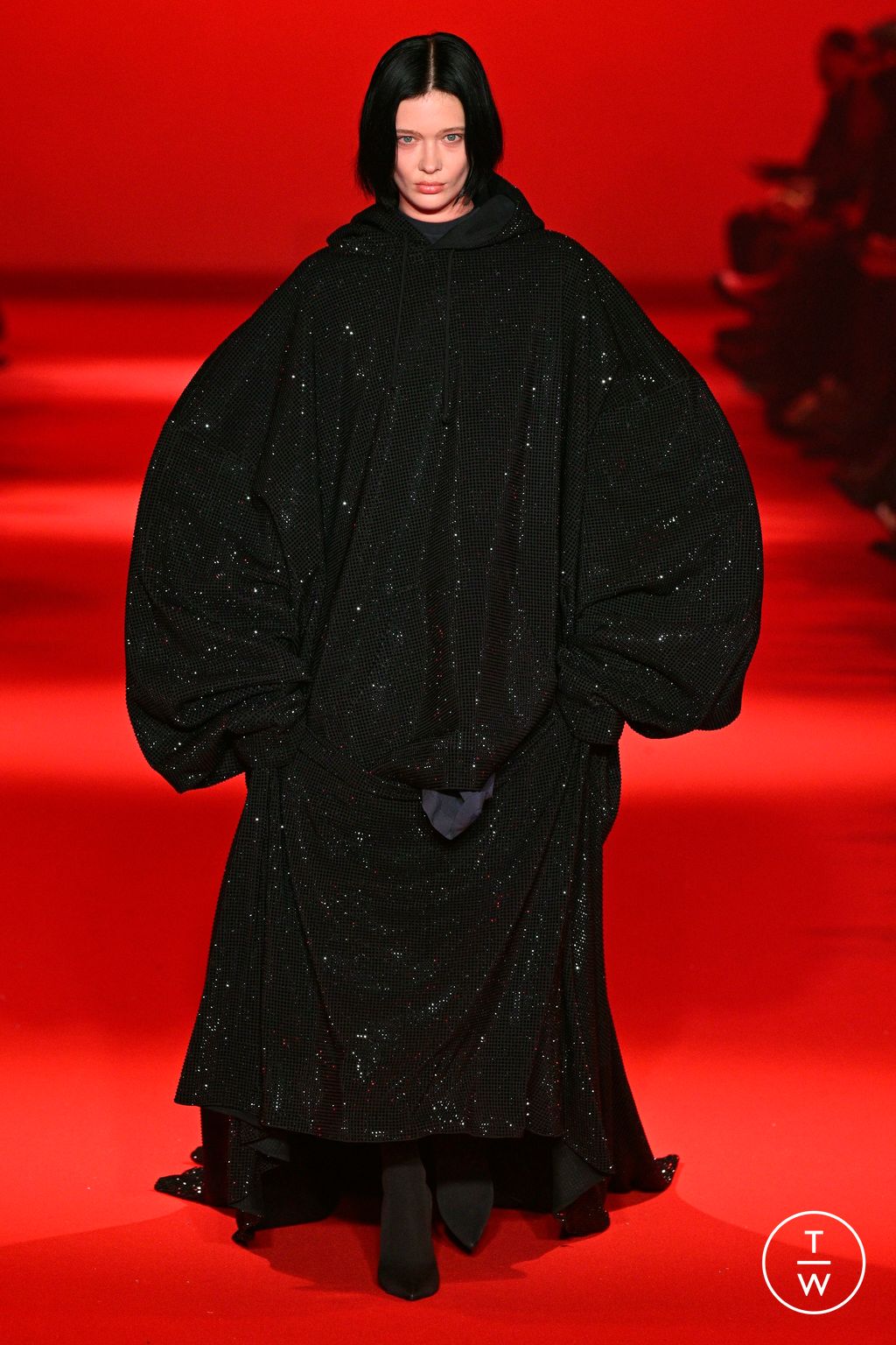 Fashion Week Paris Fall/Winter 2024 look 87 from the VETEMENTS collection 女装