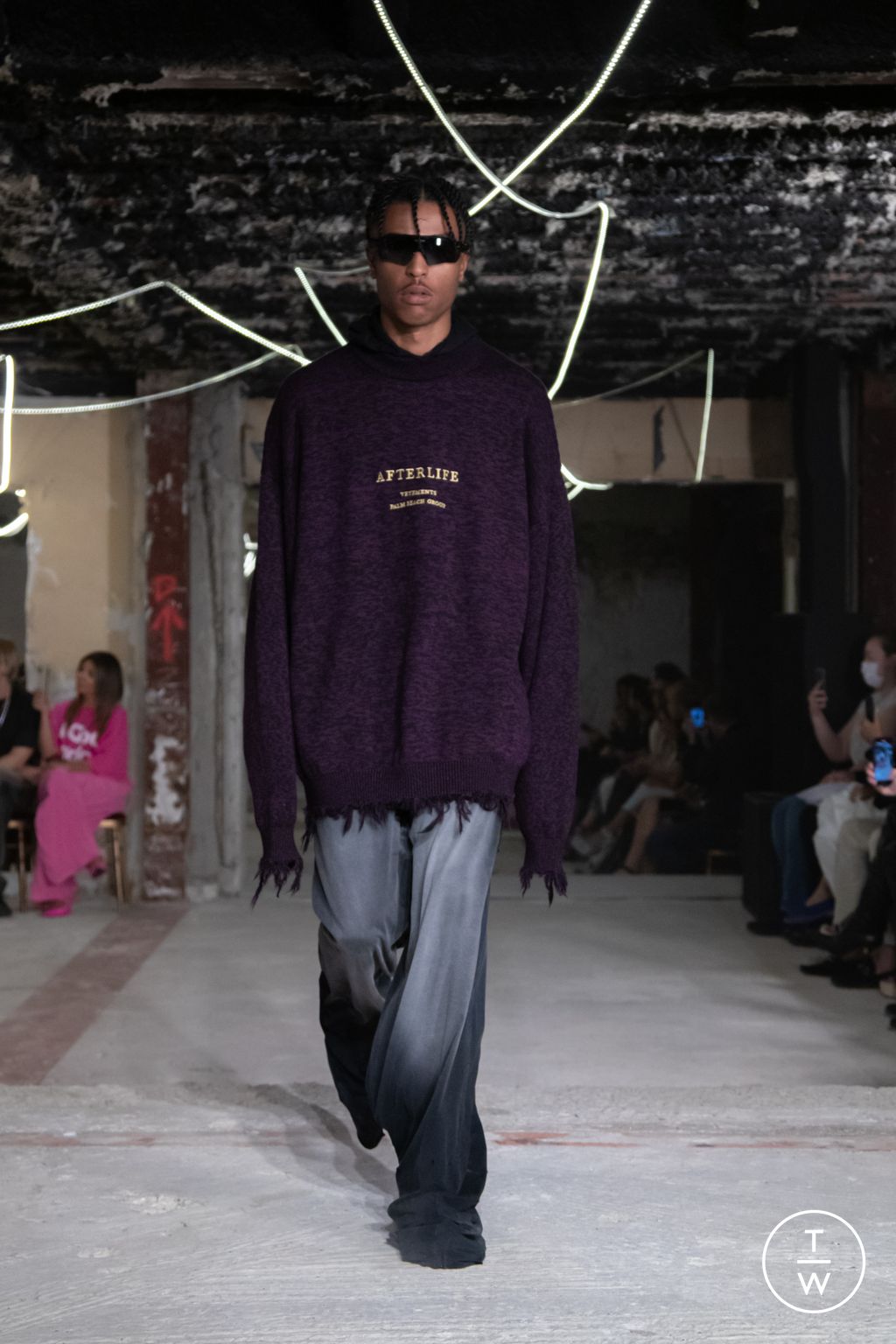 Fashion Week Paris Spring/Summer 2023 look 15 from the VETEMENTS collection womenswear