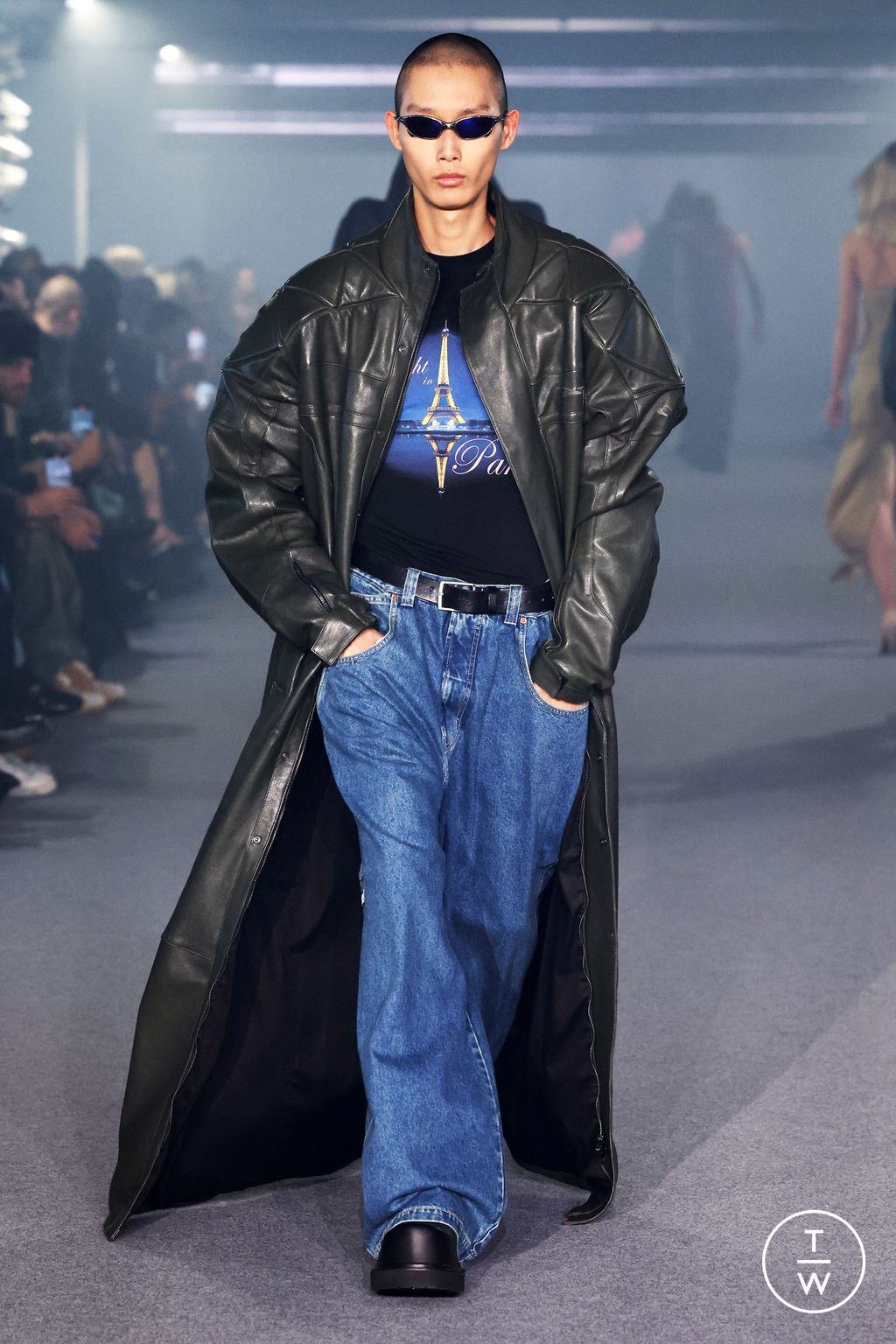 Fashion Week Paris Spring-Summer 2025 look 26 from the VETEMENTS collection womenswear