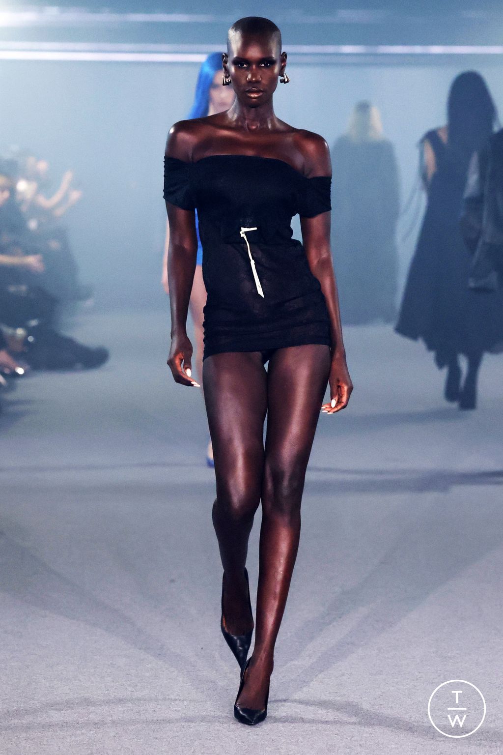 Fashion Week Paris Spring/Summer 2025 look 31 de la collection VETEMENTS womenswear