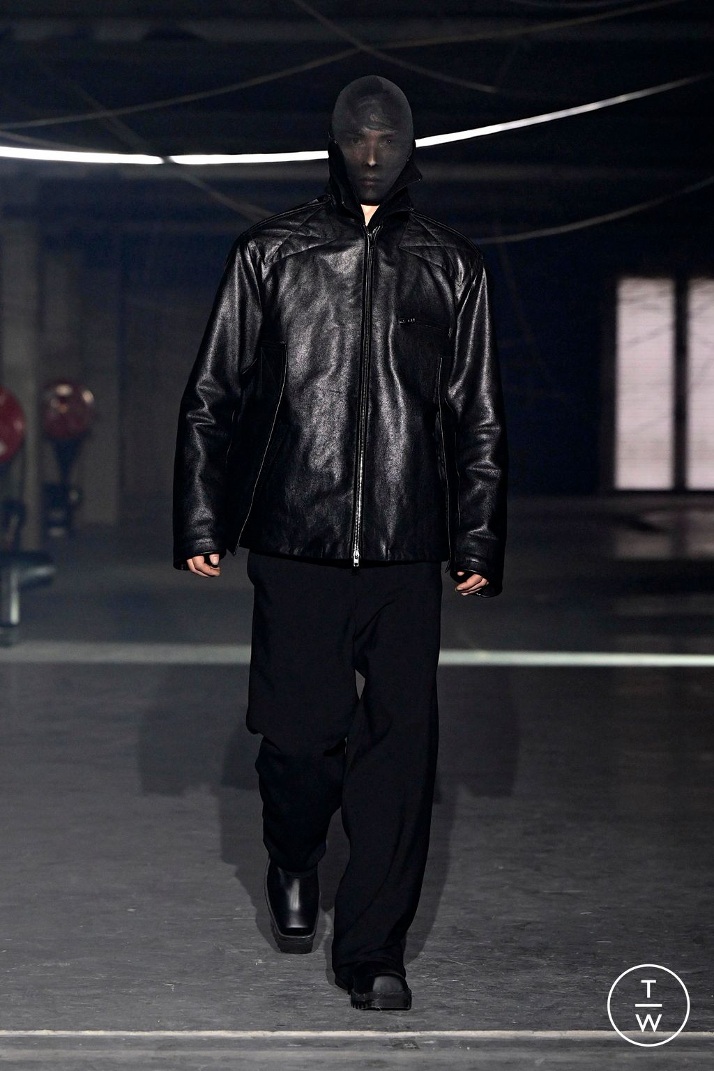 Fashion Week Paris Spring/Summer 2026 look 8 from the VETEMENTS collection womenswear