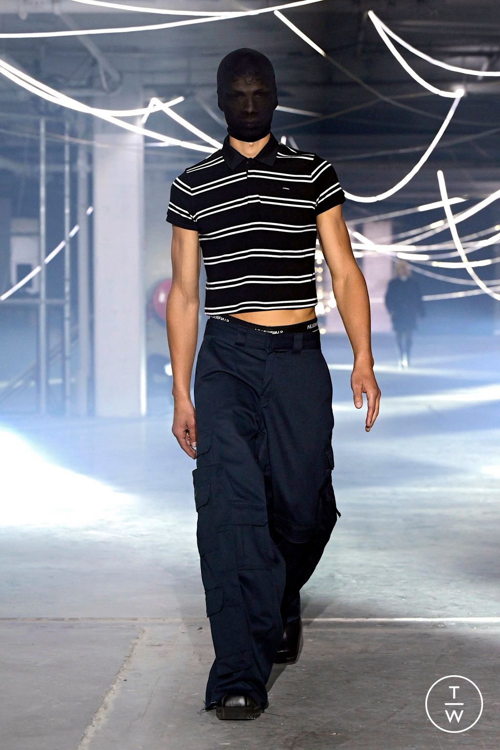 Fashion Week Paris Spring/Summer 2026 look 18 de la collection VETEMENTS womenswear