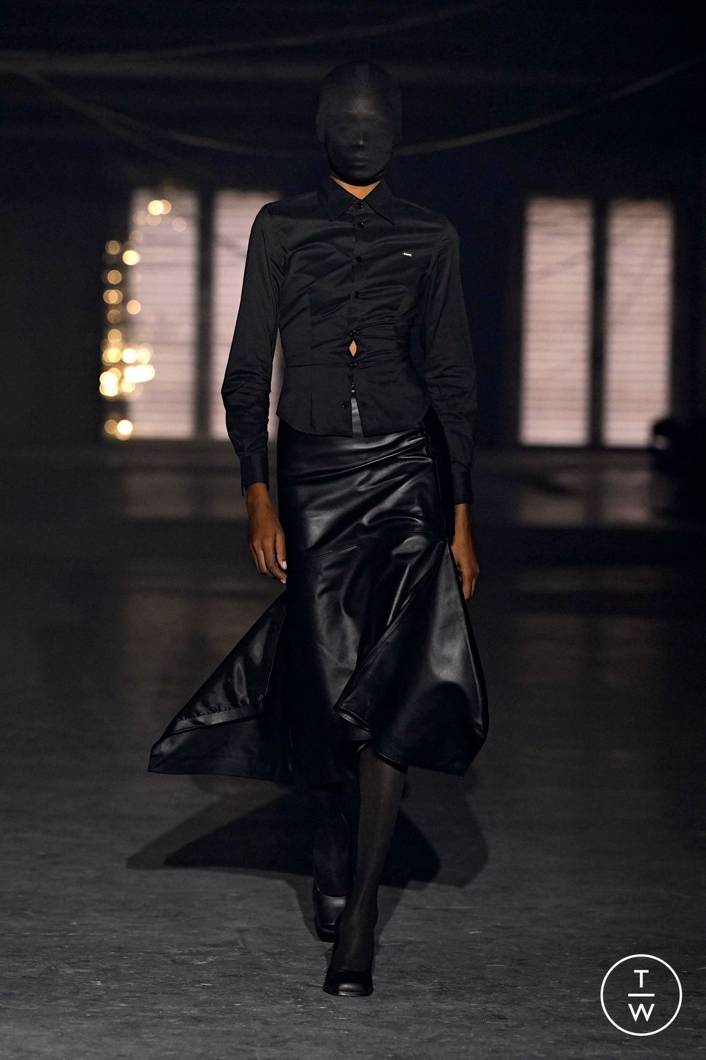 Fashion Week Paris Spring/Summer 2026 look 45 from the VETEMENTS collection womenswear