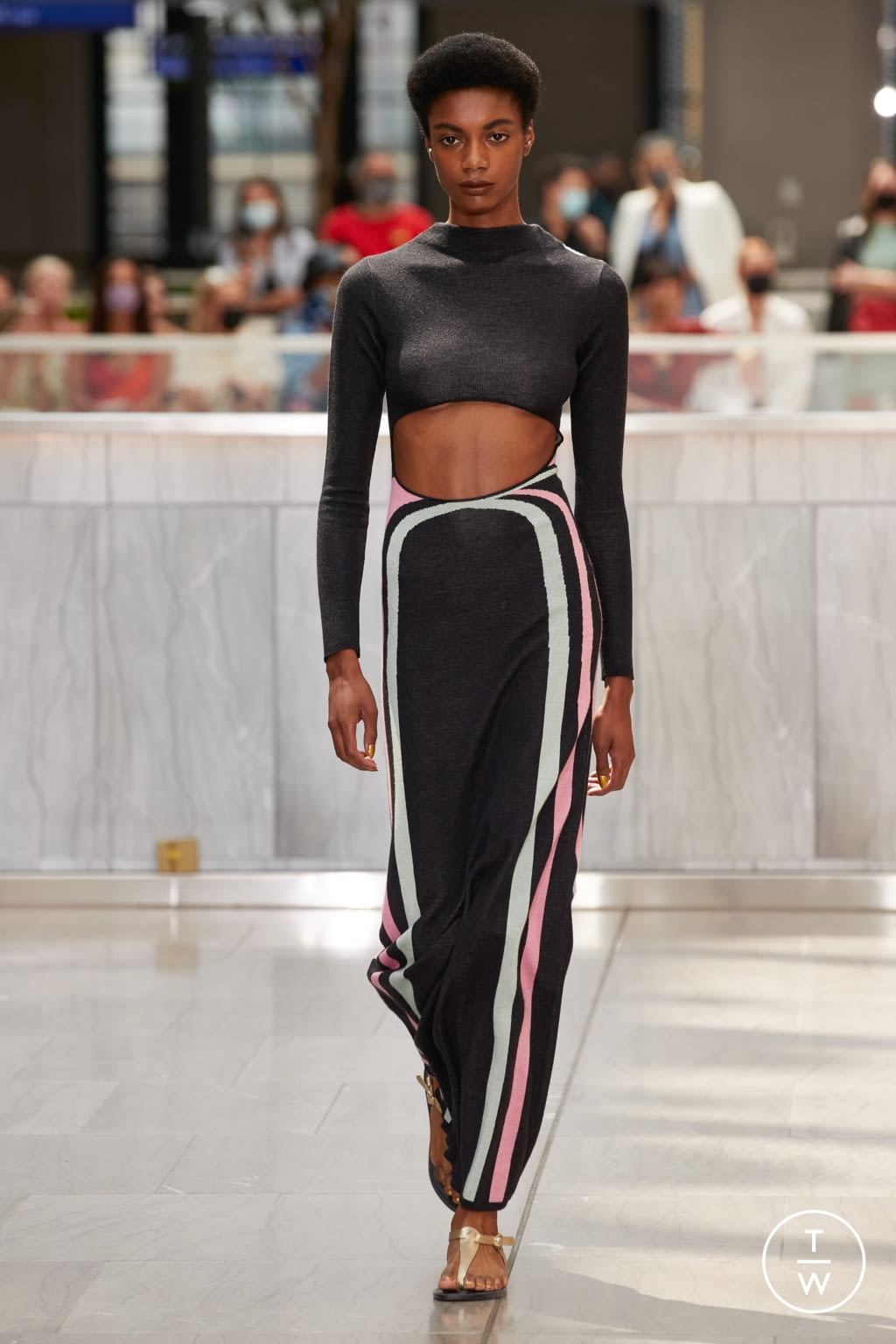 Fashion Week New York Spring/Summer 2022 look 29 from the VICTOR GLEMAUD collection womenswear