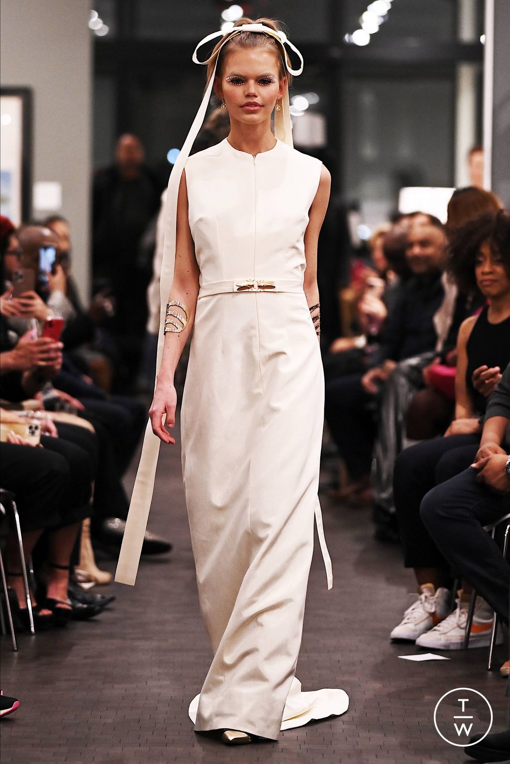 Fashion Week New York Fall/Winter 2023 look 1 from the Victor De Souza collection womenswear