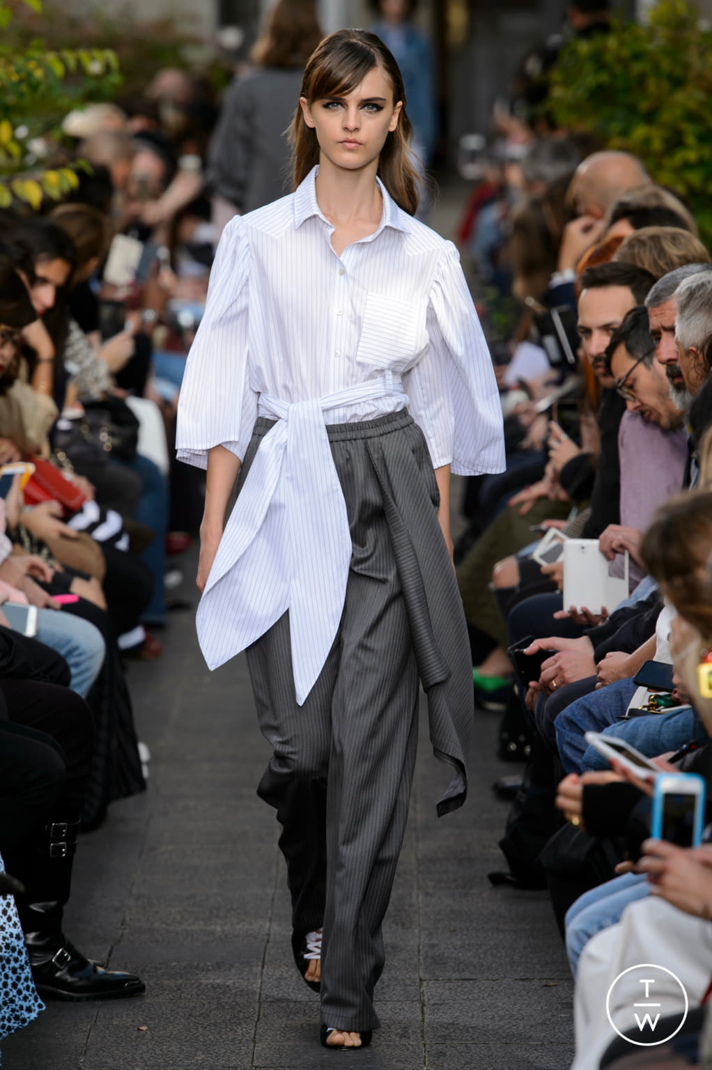 Fashion Week Paris Spring/Summer 2018 look 4 de la collection Victoria/tomas womenswear