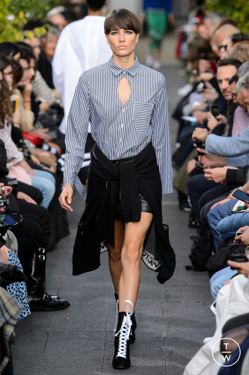 Fashion Week Paris Spring/Summer 2018 look 12 de la collection Victoria/tomas womenswear