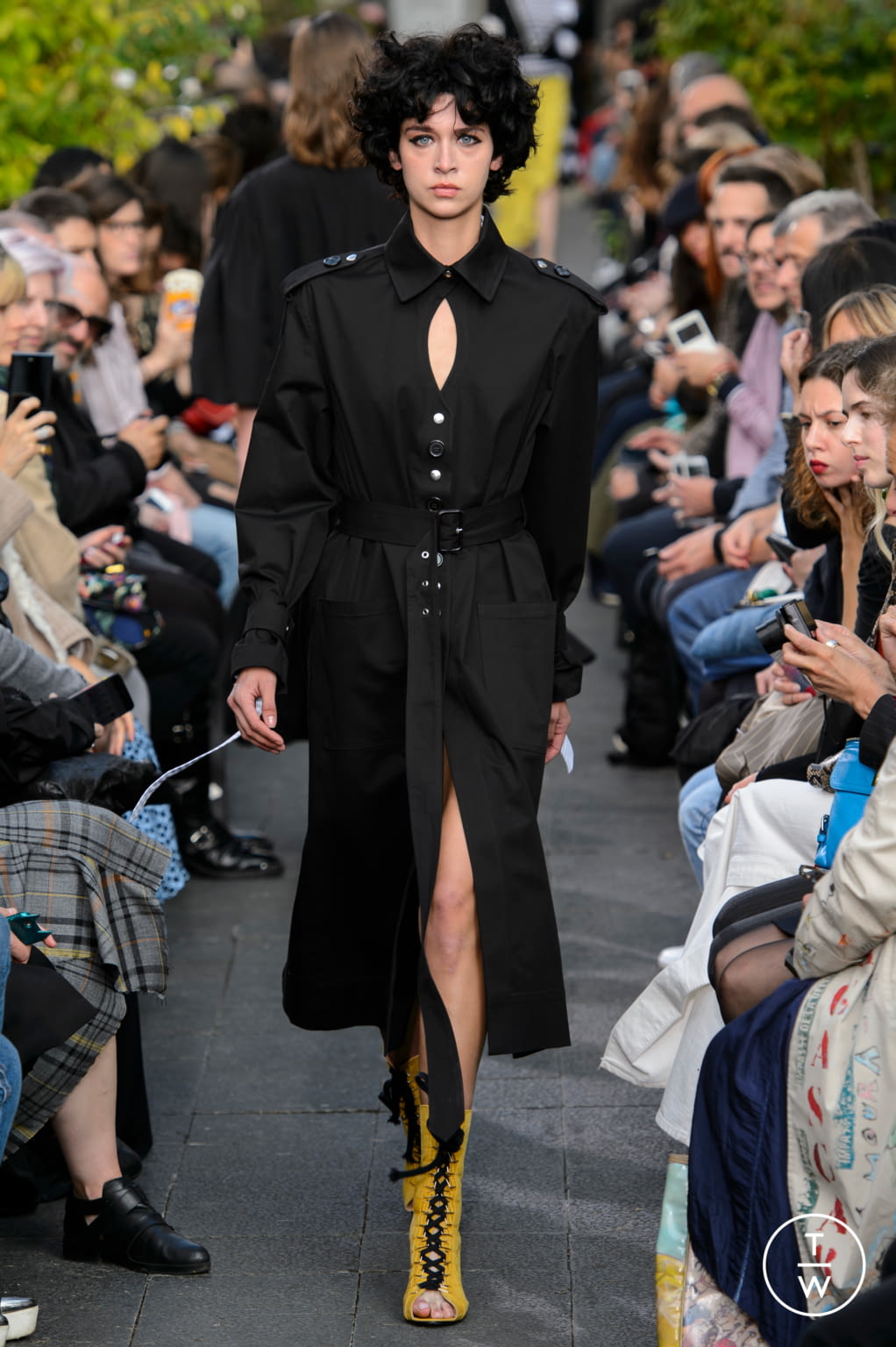 Fashion Week Paris Spring/Summer 2018 look 23 from the Victoria/tomas collection womenswear