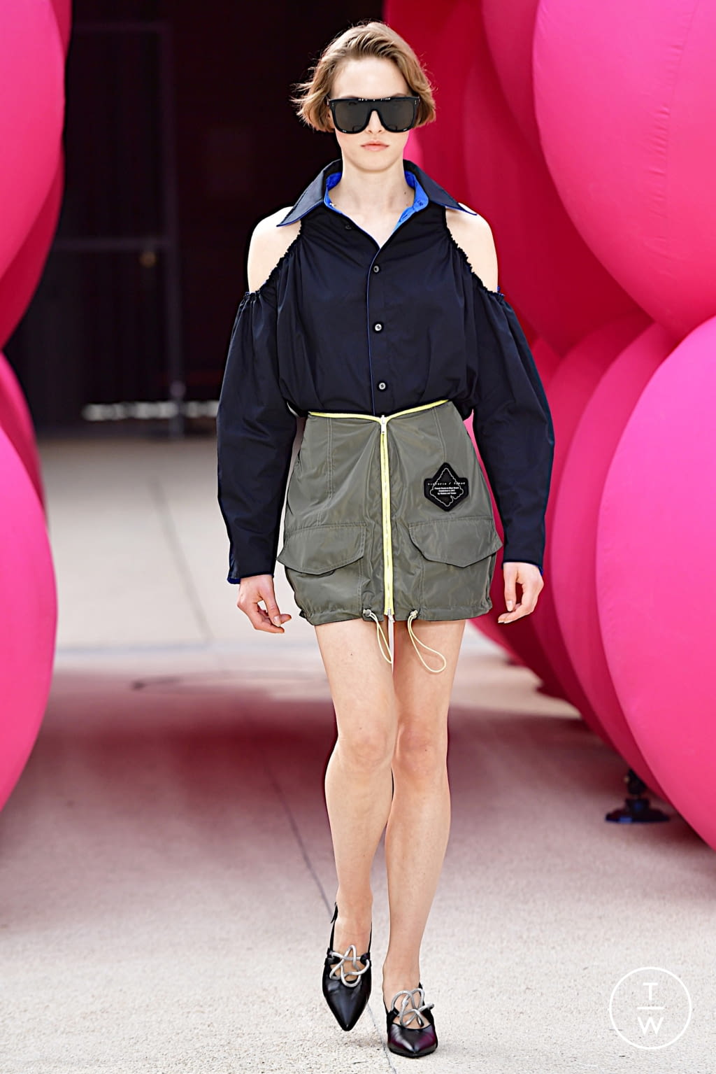 Fashion Week Paris Spring/Summer 2022 look 11 from the Victoria/tomas collection womenswear