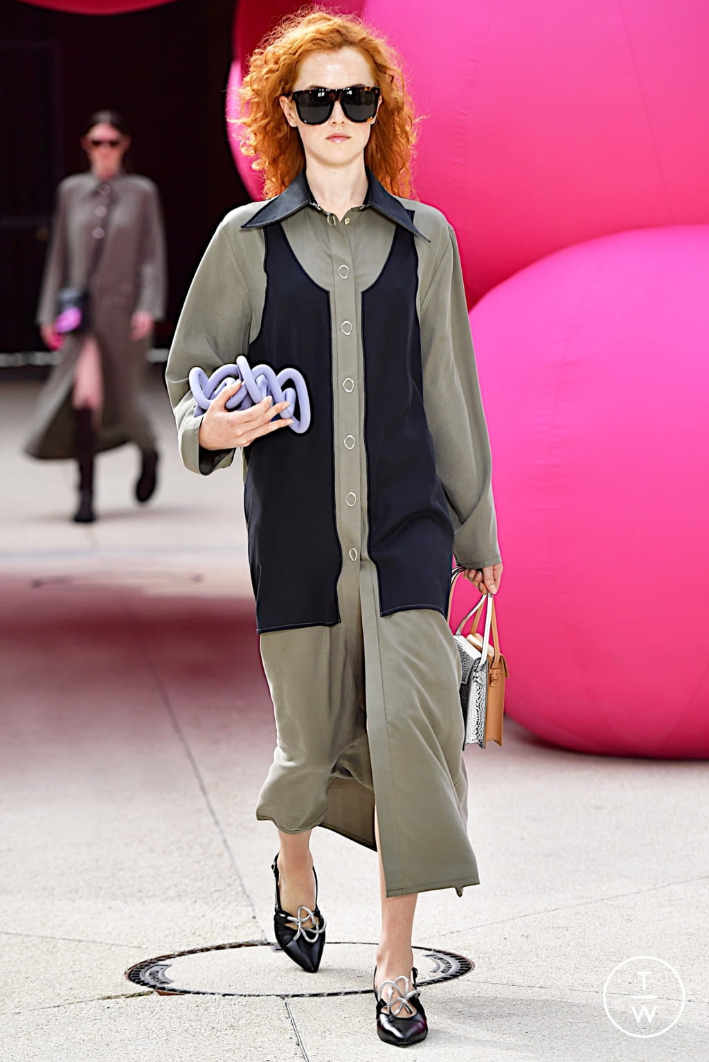 Fashion Week Paris Spring/Summer 2022 look 12 from the Victoria/tomas collection 女装