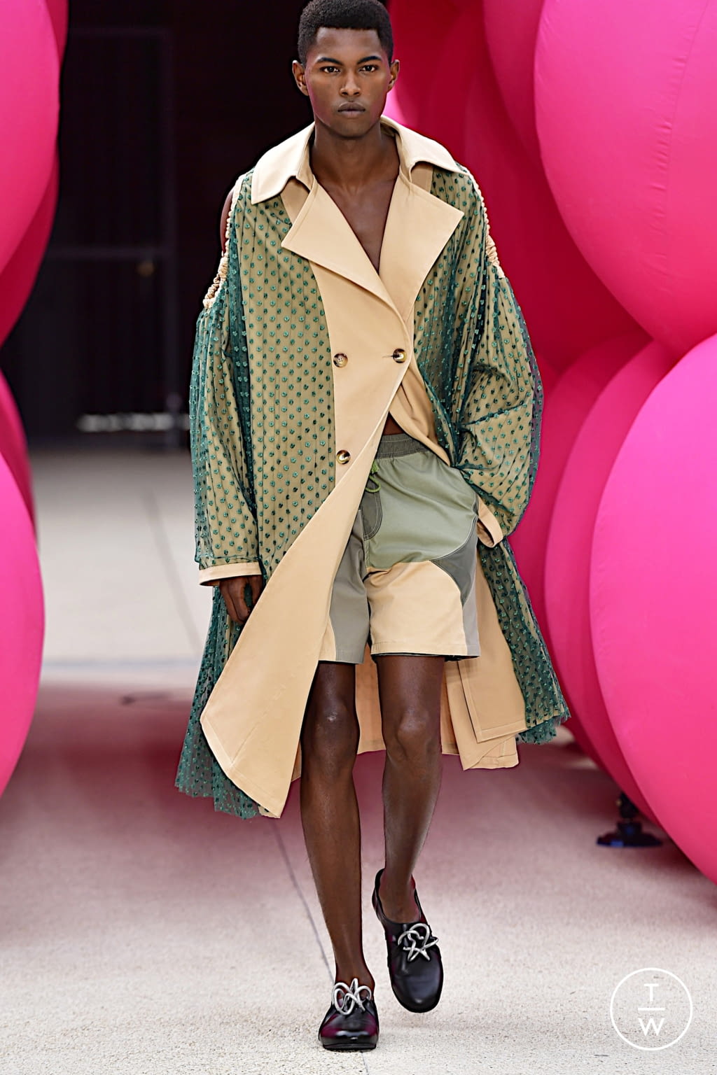 Fashion Week Paris Spring/Summer 2022 look 33 from the Victoria/tomas collection womenswear