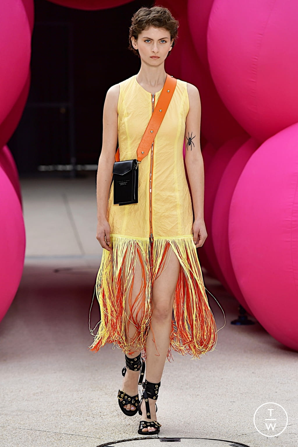 Fashion Week Paris Spring/Summer 2022 look 37 from the Victoria/tomas collection womenswear