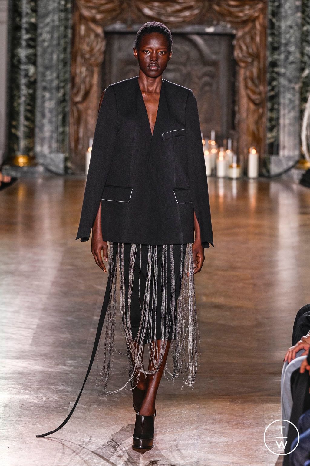Fashion Week Paris Fall/Winter 2024 look 39 from the Victoria Beckham collection womenswear
