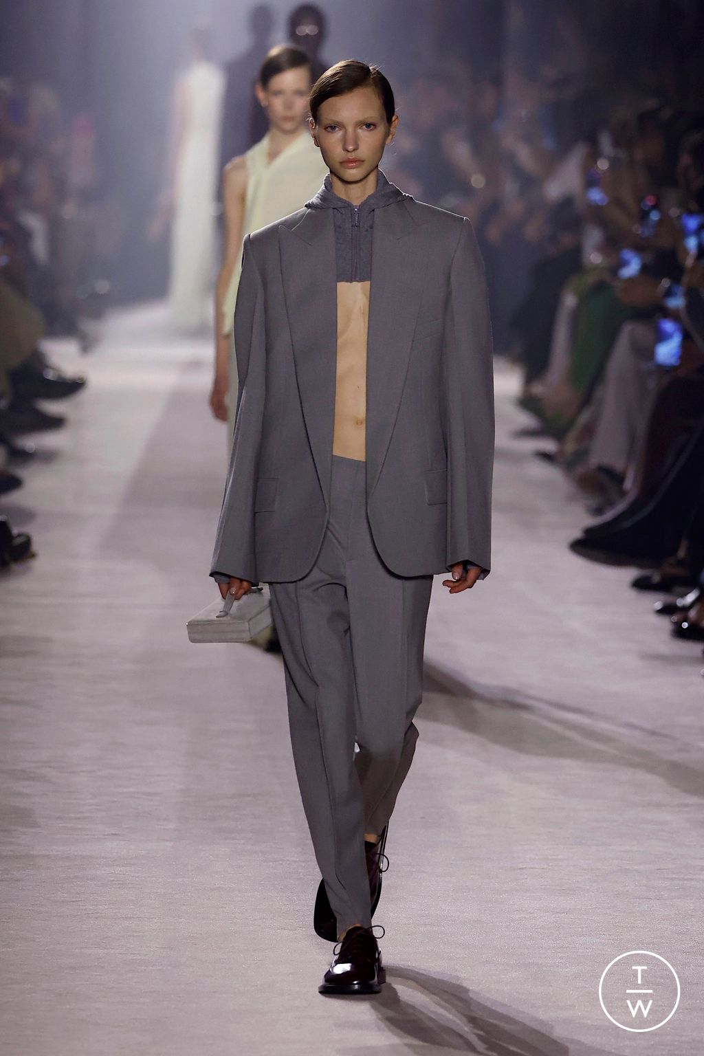 Fashion Week Paris Fall/Winter 2025 look 1 from the Victoria Beckham collection womenswear