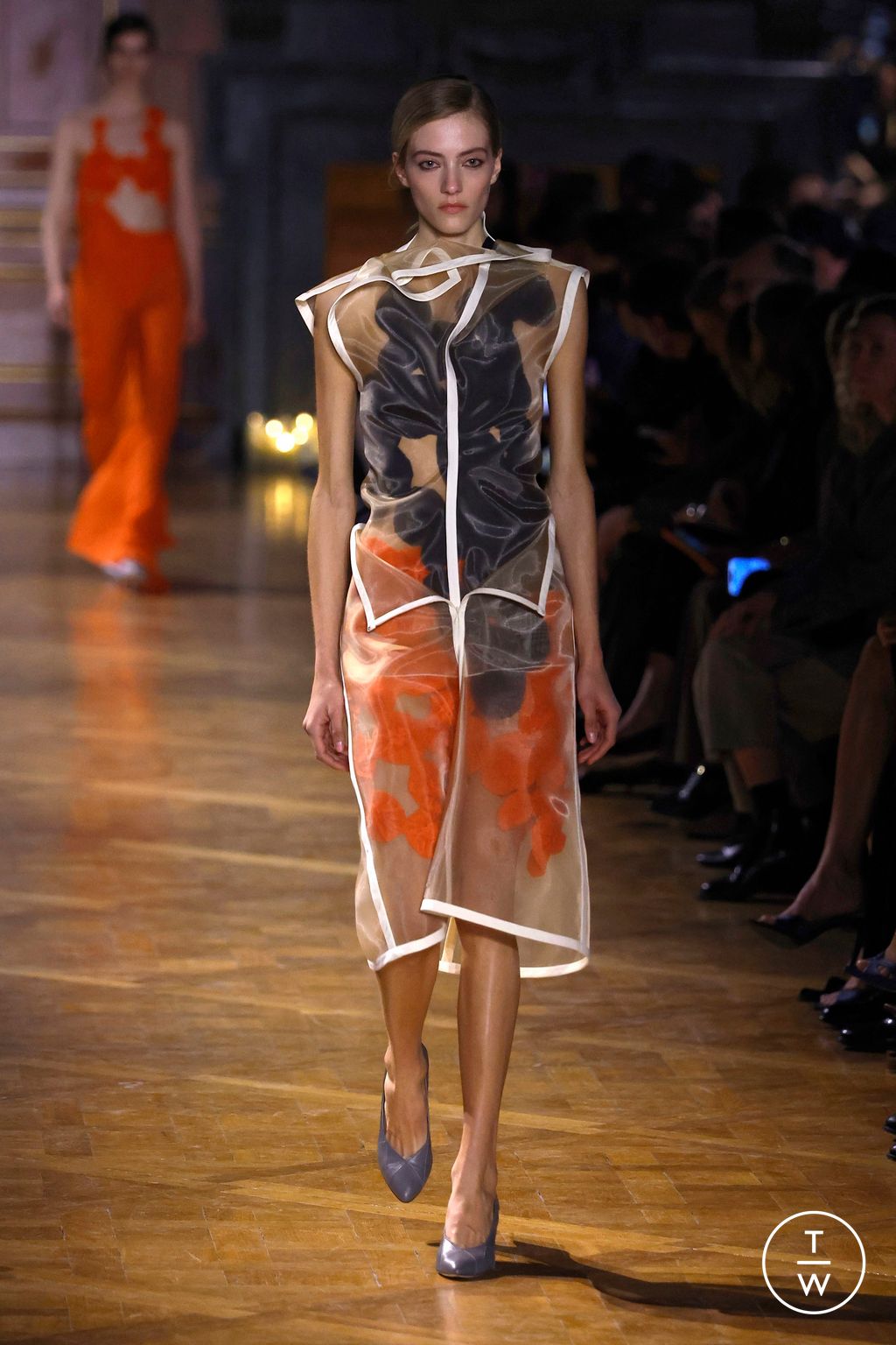Fashion Week Paris Fall/Winter 2026 look 2 from the Victoria Beckham collection womenswear
