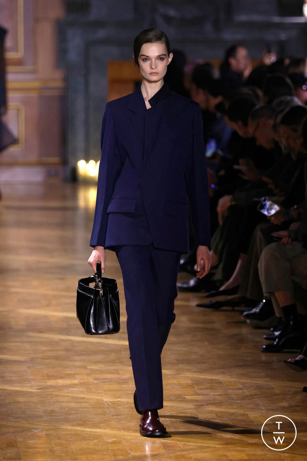 Fashion Week Paris Fall/Winter 2026 look 5 de la collection Victoria Beckham womenswear