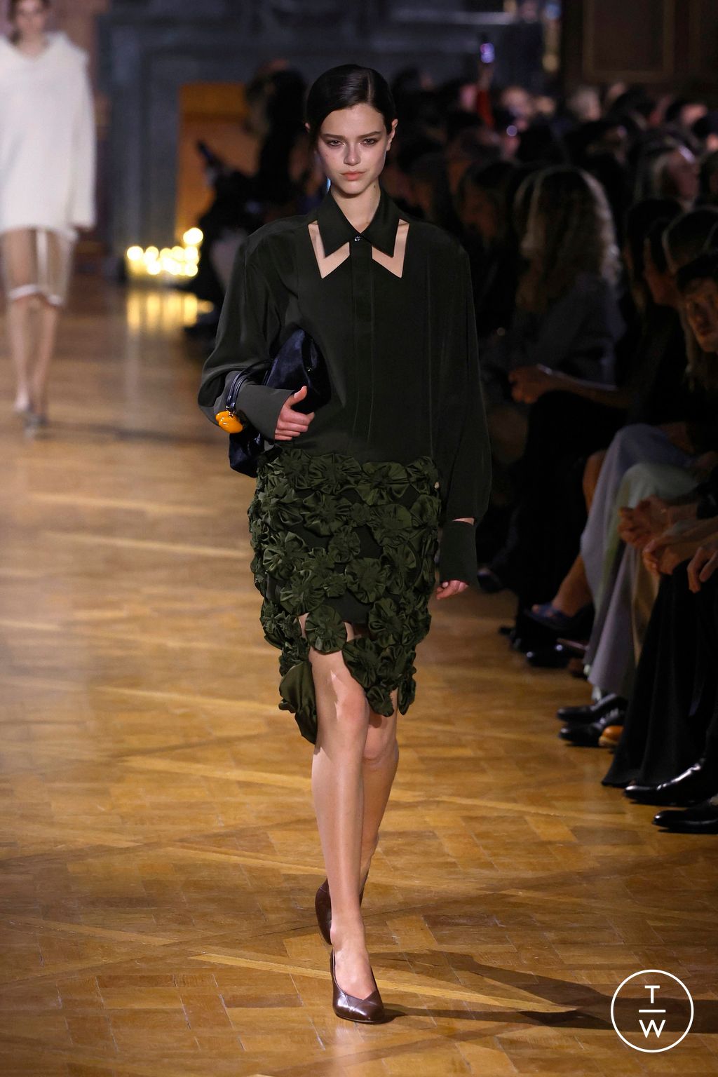 Fashion Week Paris Fall/Winter 2026 look 15 from the Victoria Beckham collection womenswear