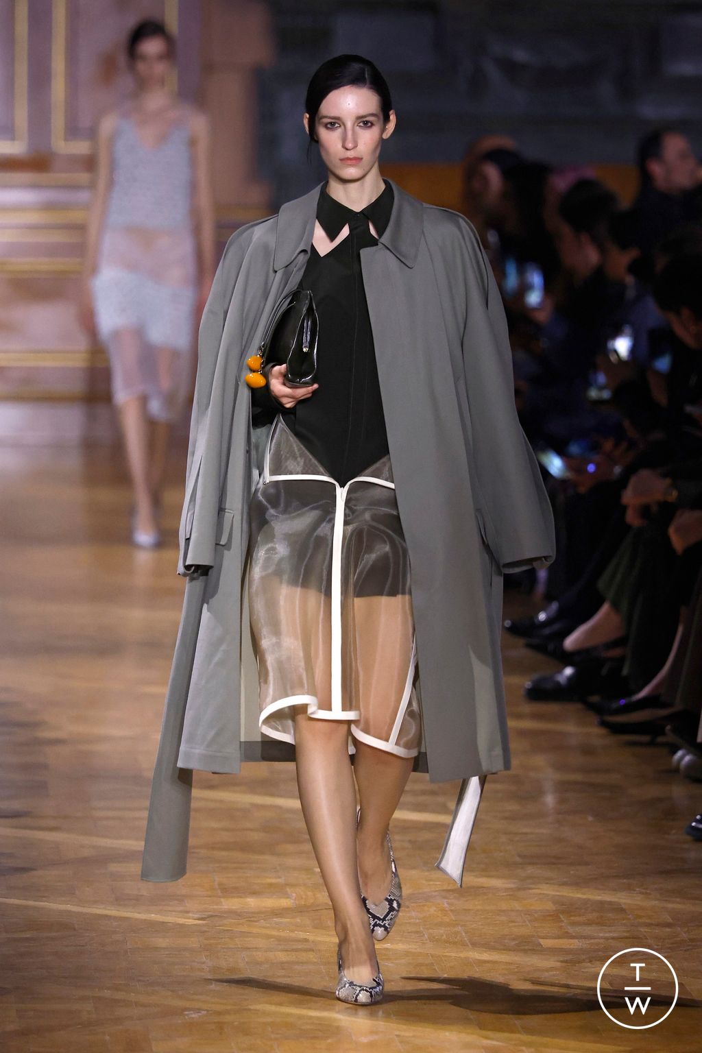 Fashion Week Paris Fall/Winter 2026 look 19 de la collection Victoria Beckham womenswear