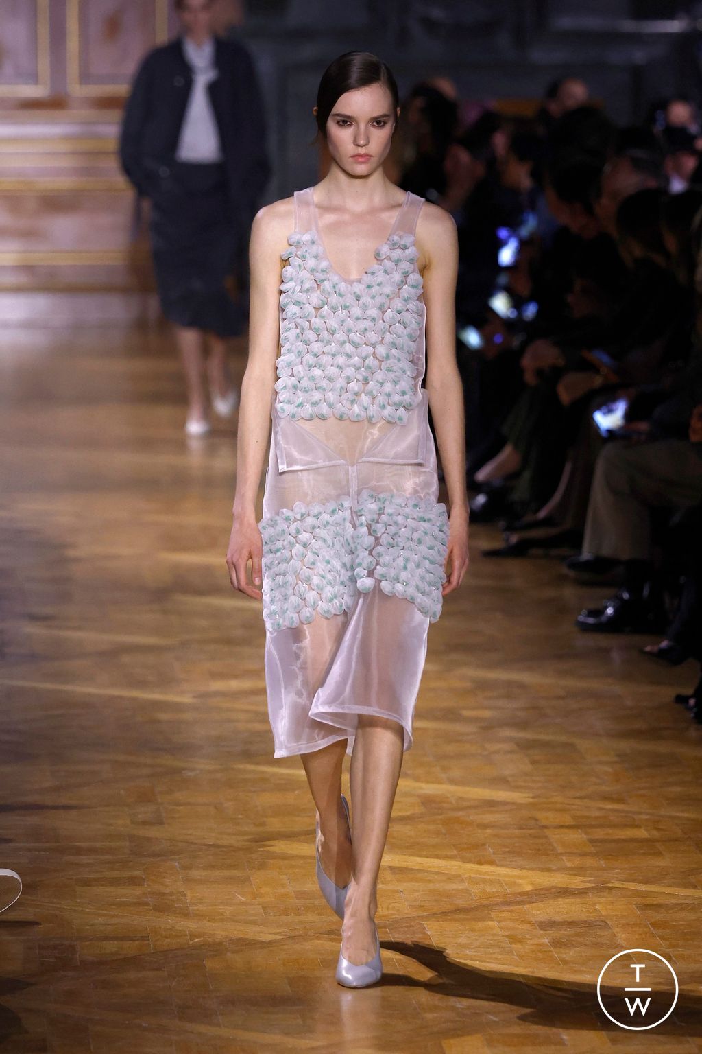 Fashion Week Paris Fall/Winter 2026 look 20 de la collection Victoria Beckham womenswear