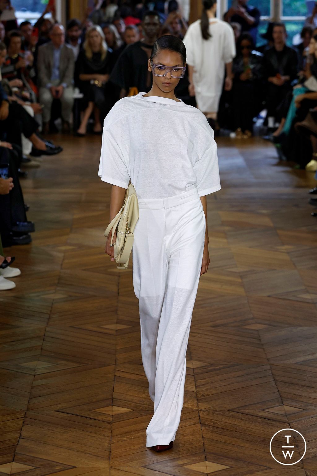 Fashion Week Paris Spring/Summer 2024 look 2 from the Victoria Beckham collection womenswear