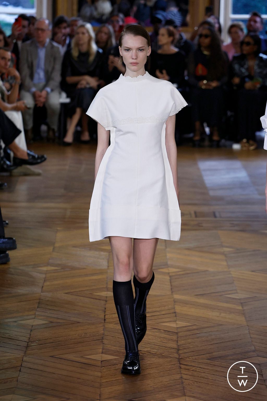 Fashion Week Paris Spring/Summer 2024 look 15 de la collection Victoria Beckham womenswear