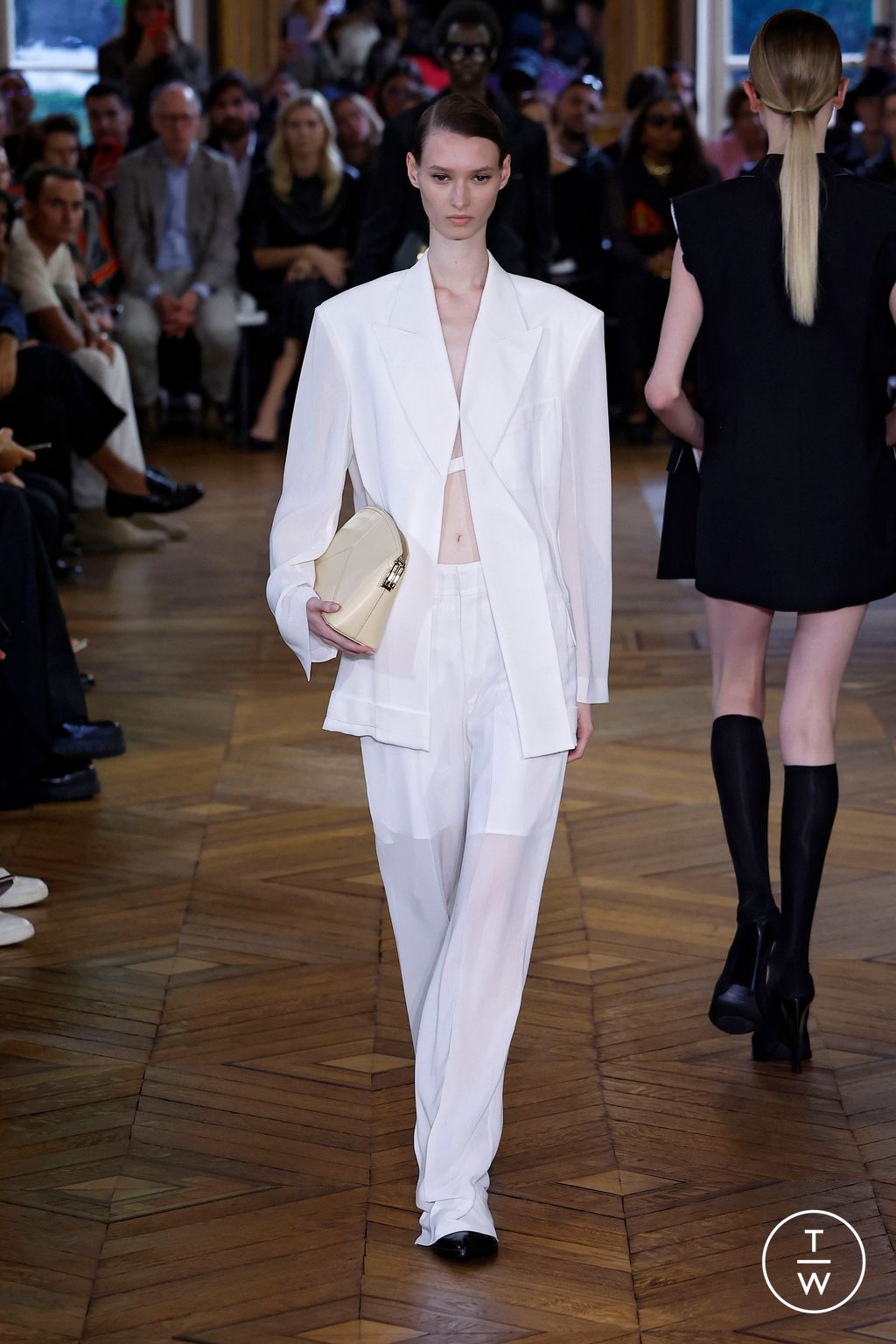Fashion Week Paris Spring/Summer 2024 look 38 from the Victoria Beckham collection womenswear