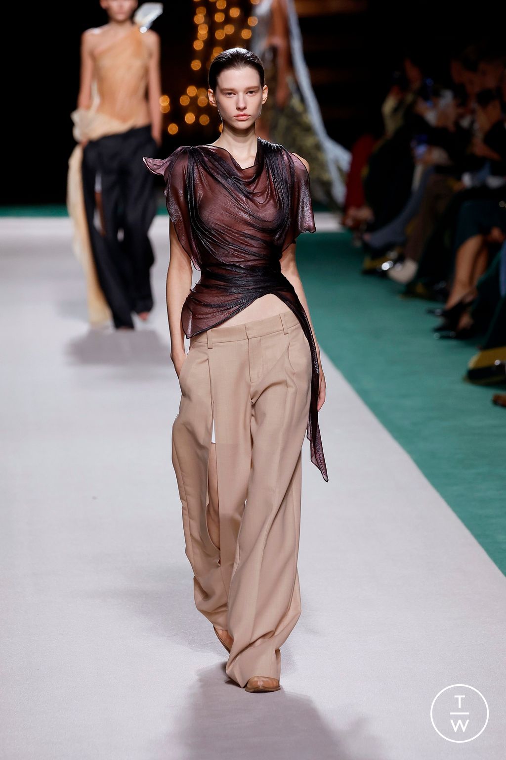 Fashion Week Paris Spring-Summer 2025 look 3 from the Victoria Beckham collection womenswear