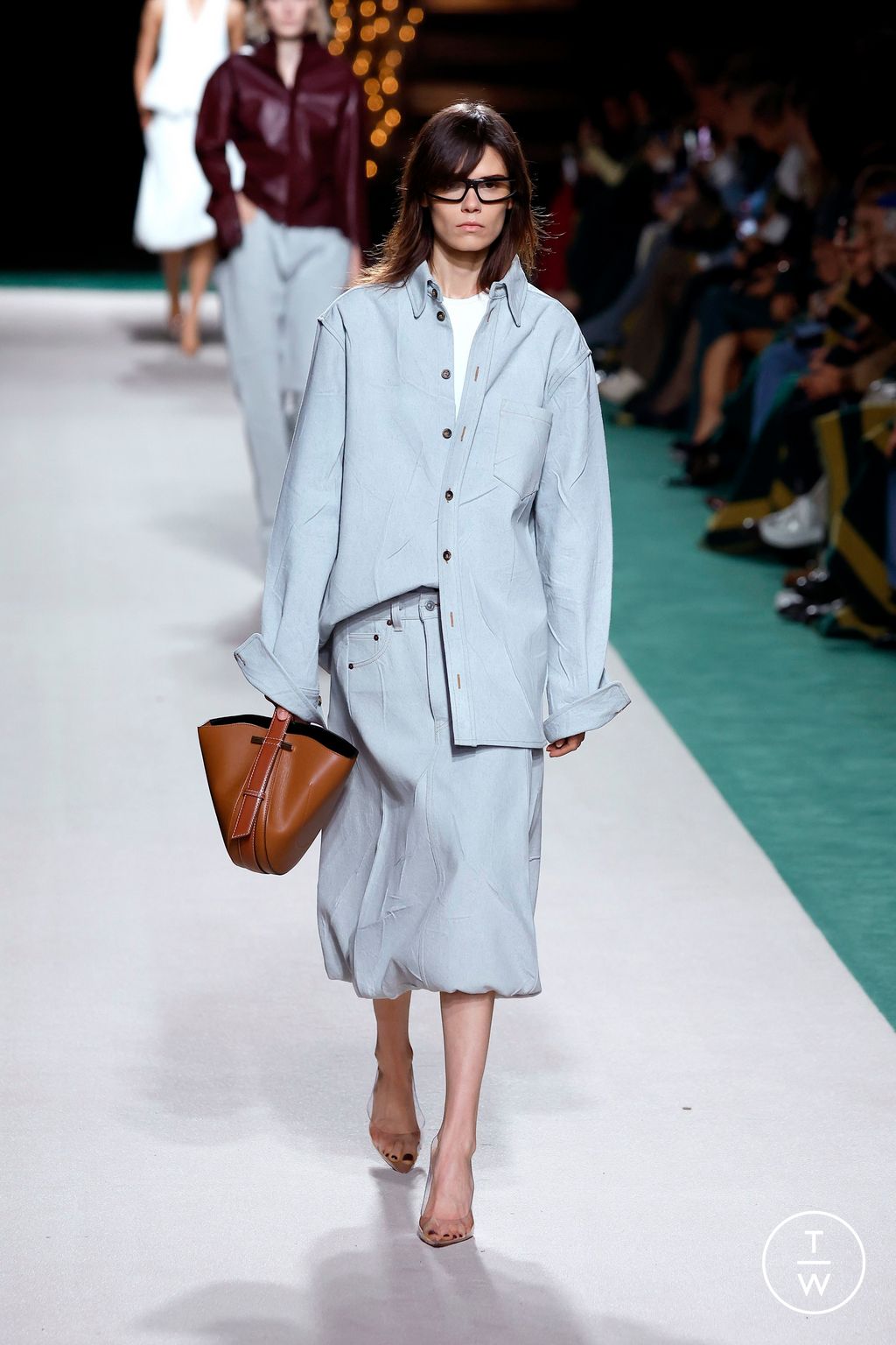 Fashion Week Paris Spring/Summer 2025 look 13 from the Victoria Beckham collection womenswear