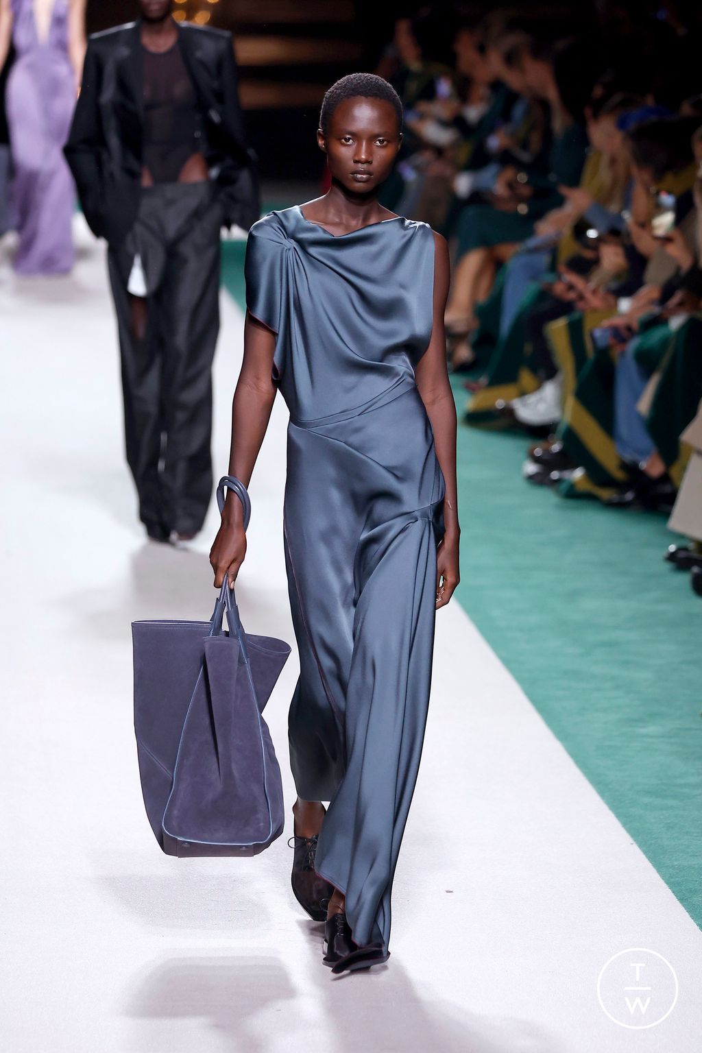 Fashion Week Paris Spring/Summer 2025 look 20 from the Victoria Beckham collection womenswear