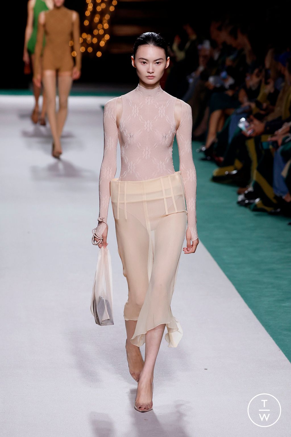 Fashion Week Paris Spring-Summer 2025 look 27 from the Victoria Beckham collection womenswear