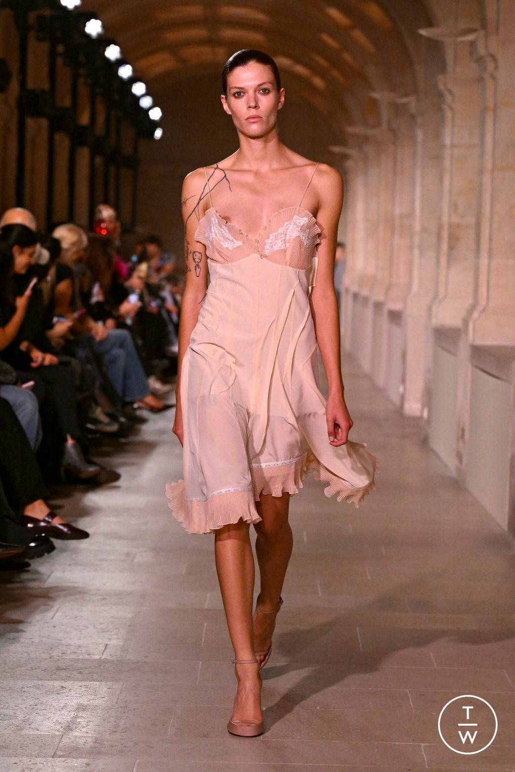 Fashion Week Paris Spring/Summer 2026 look 32 from the Victoria Beckham collection womenswear