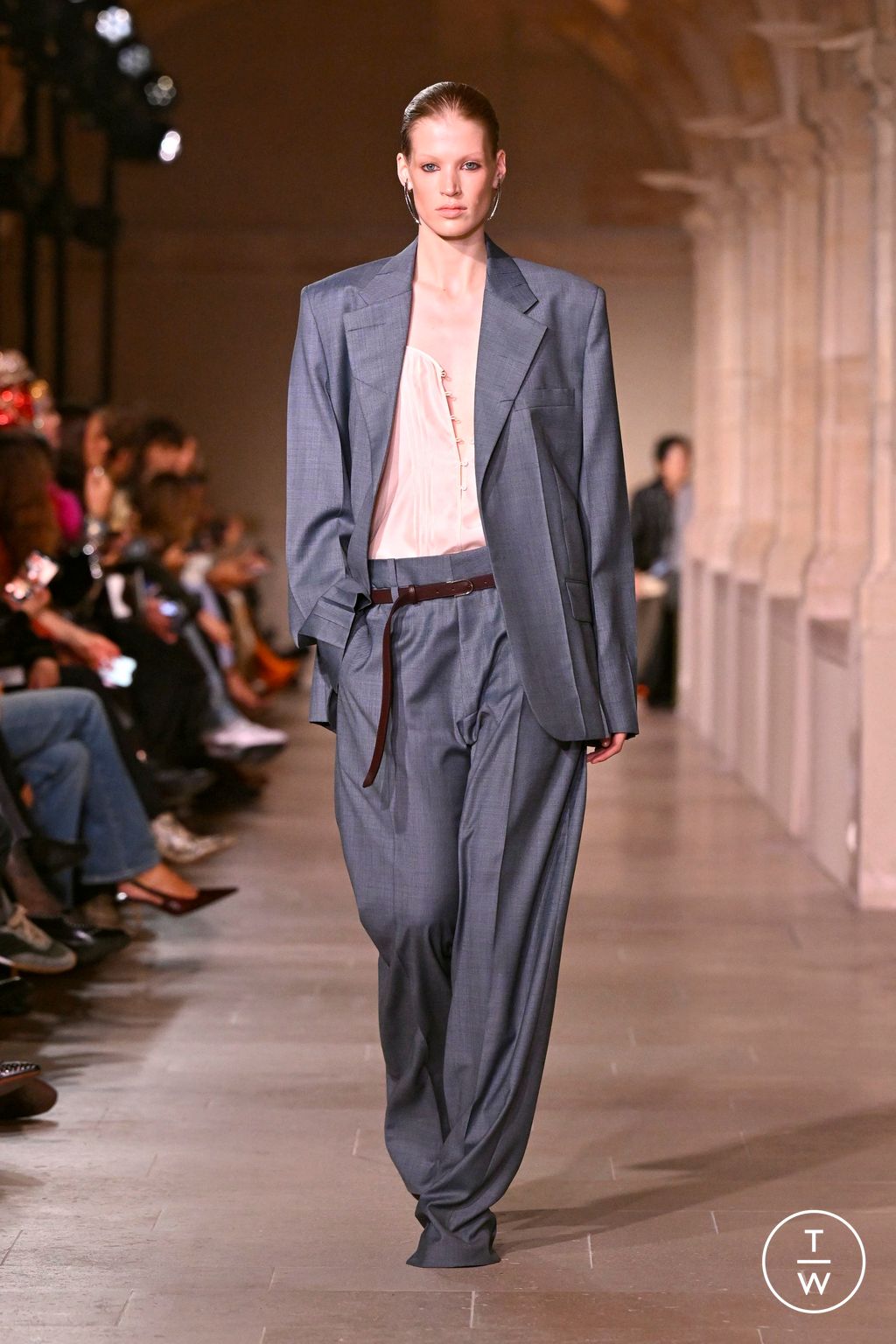 Fashion Week Paris Spring/Summer 2026 look 40 from the Victoria Beckham collection 女装