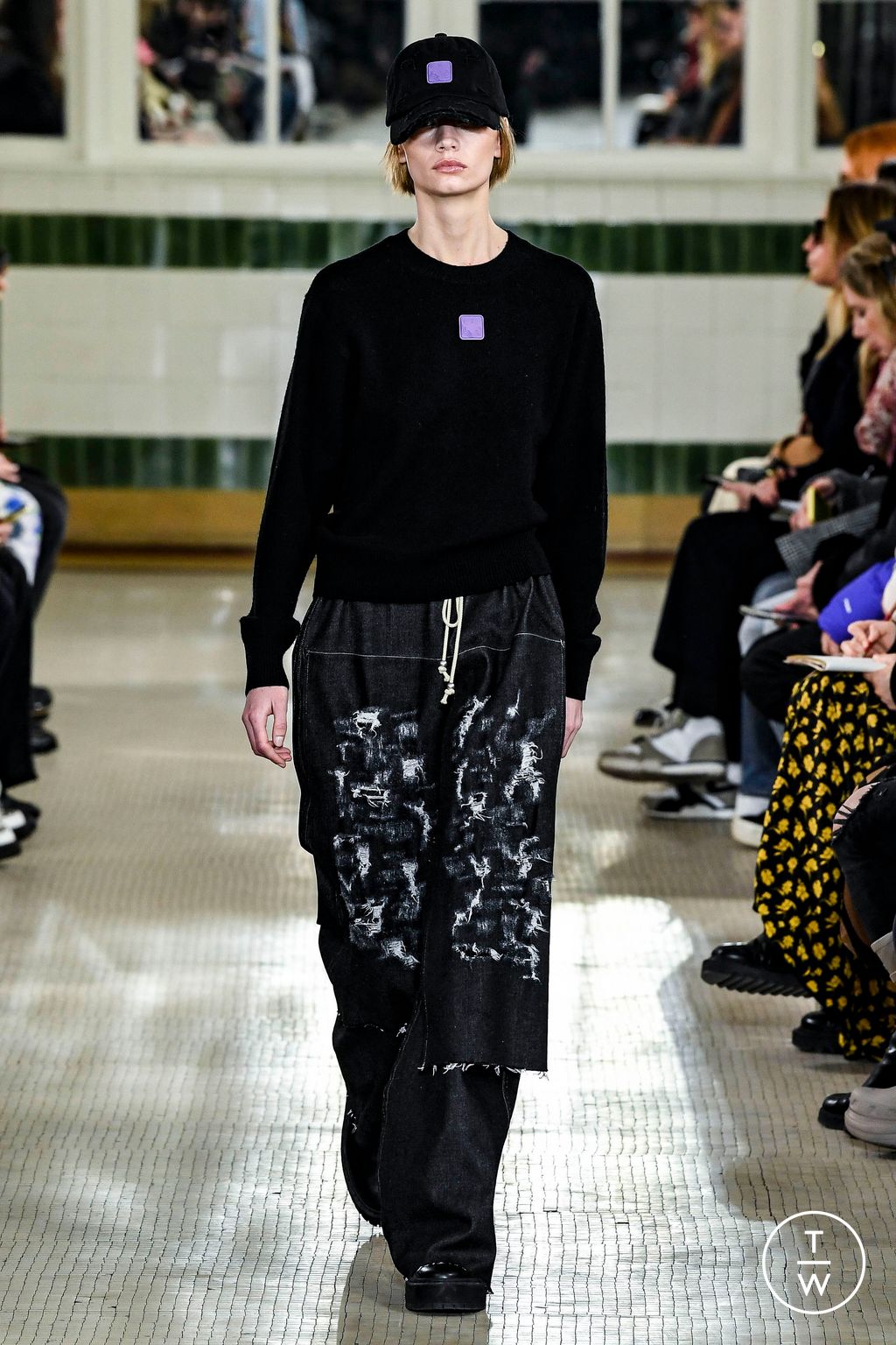 Fashion Week Paris Fall/Winter 2023 look 14 from the Victoria/tomas collection womenswear