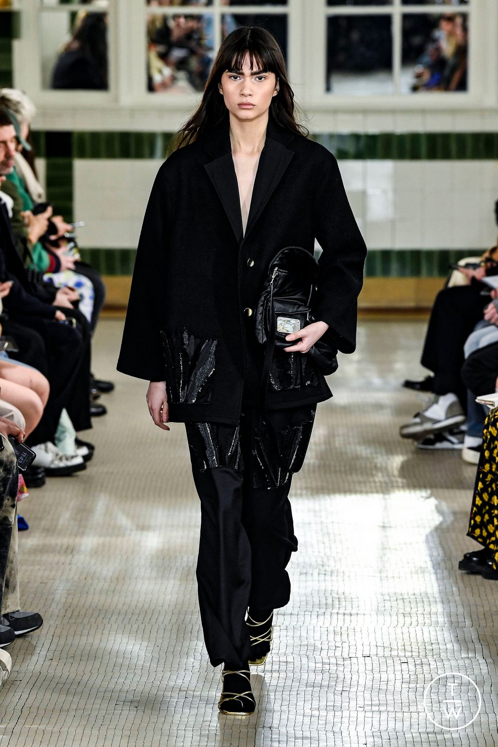 Fashion Week Paris Fall/Winter 2023 look 21 from the Victoria/tomas collection 女装