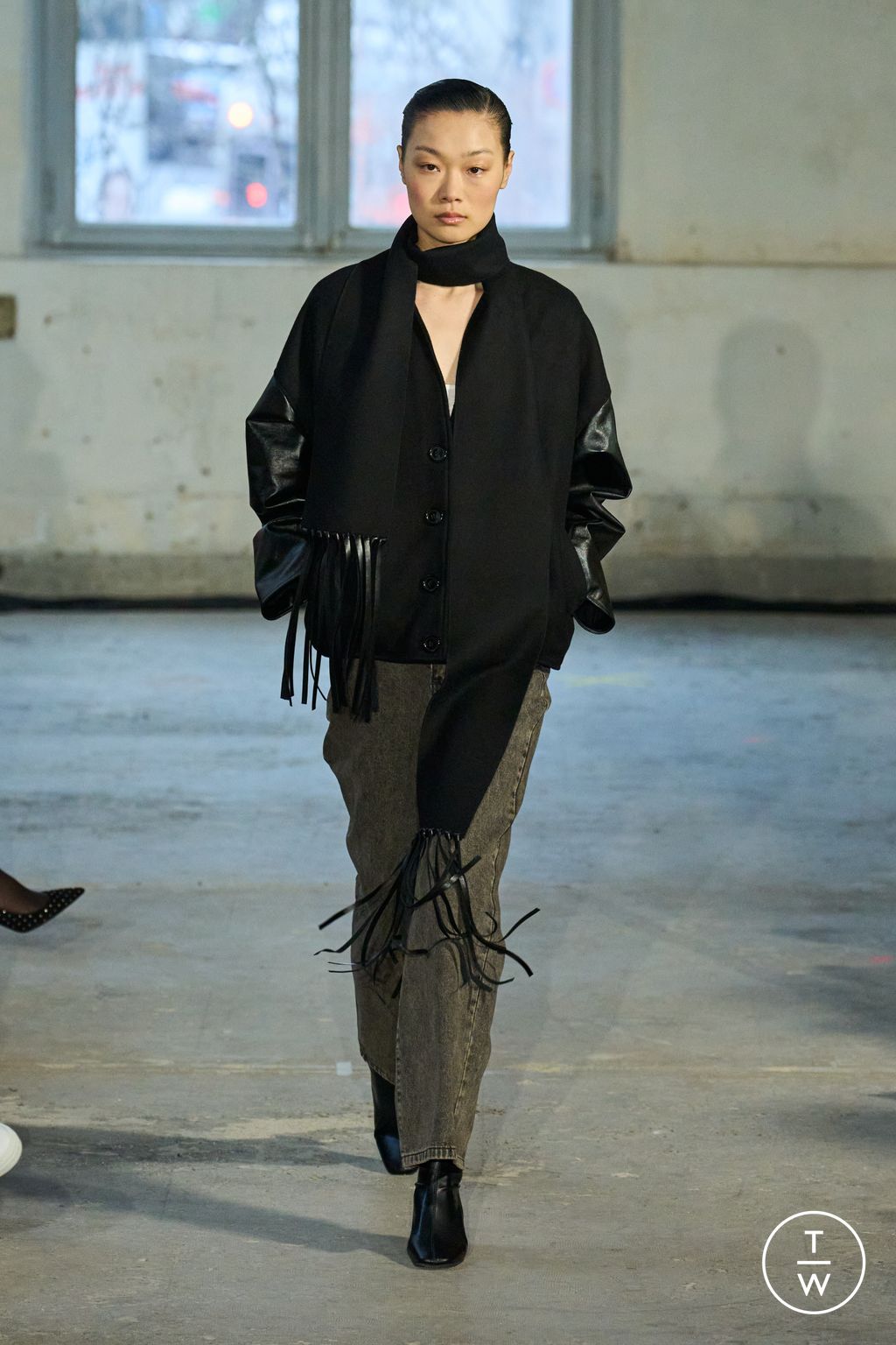 Fashion Week Paris Fall/Winter 2024 look 20 from the Victoria/tomas collection womenswear