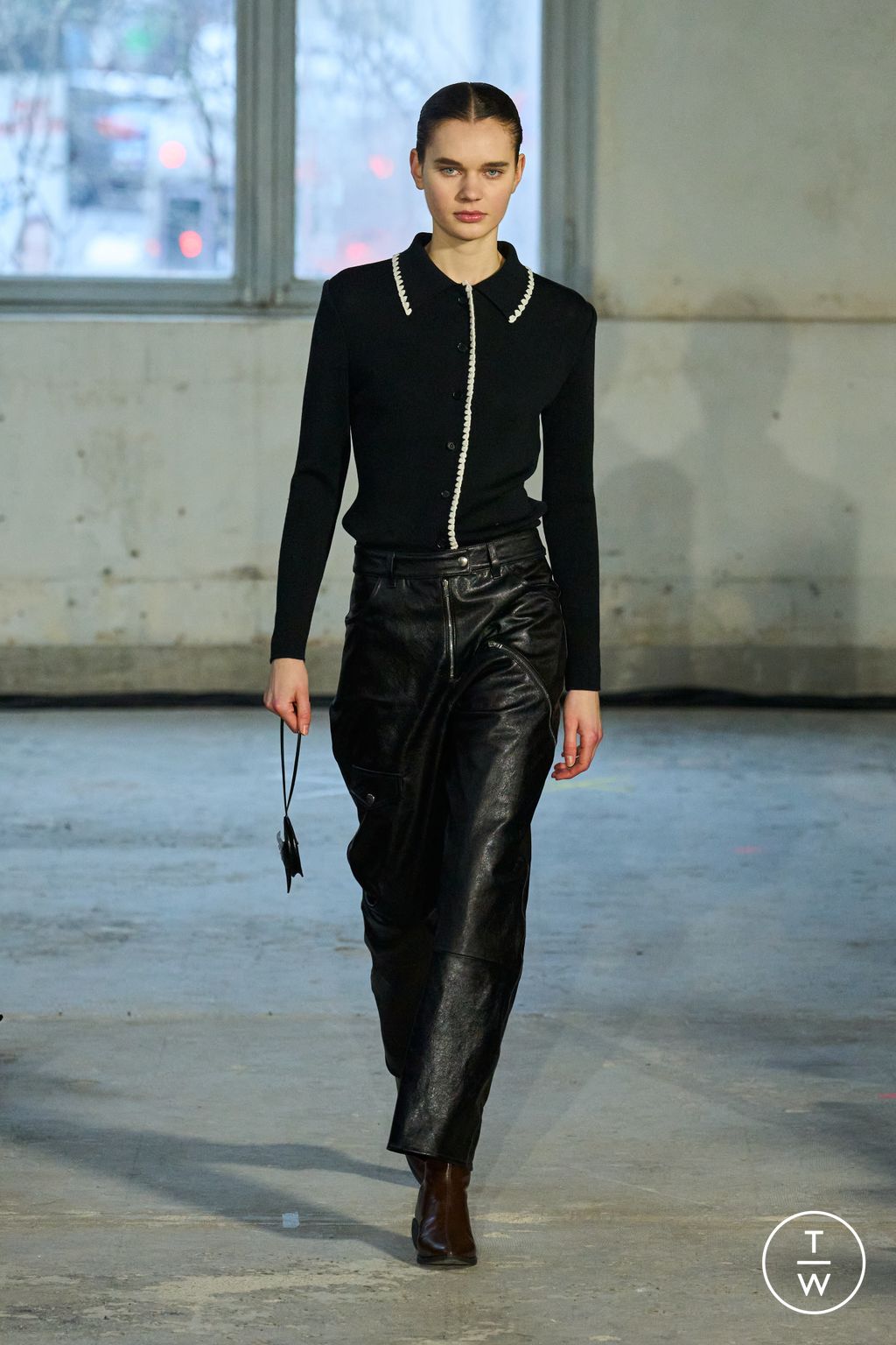 Fashion Week Paris Fall/Winter 2024 look 28 from the Victoria/tomas collection womenswear